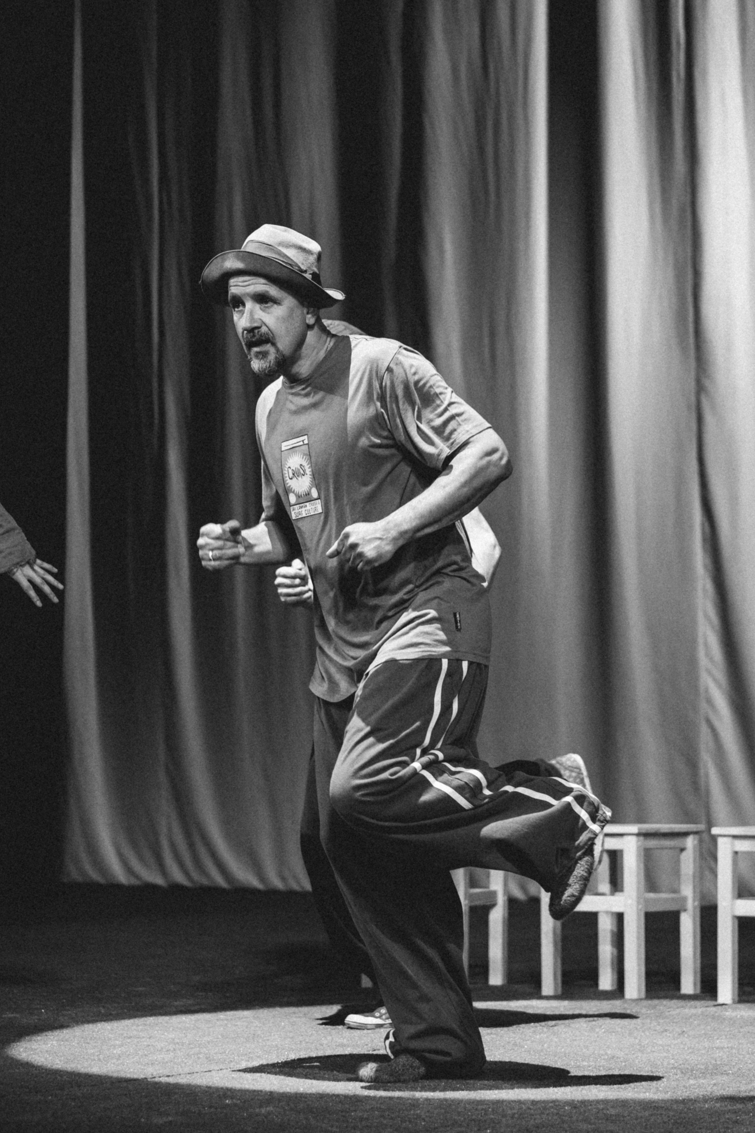 Спектакль Егора Дружинина «Всюду жизнь»