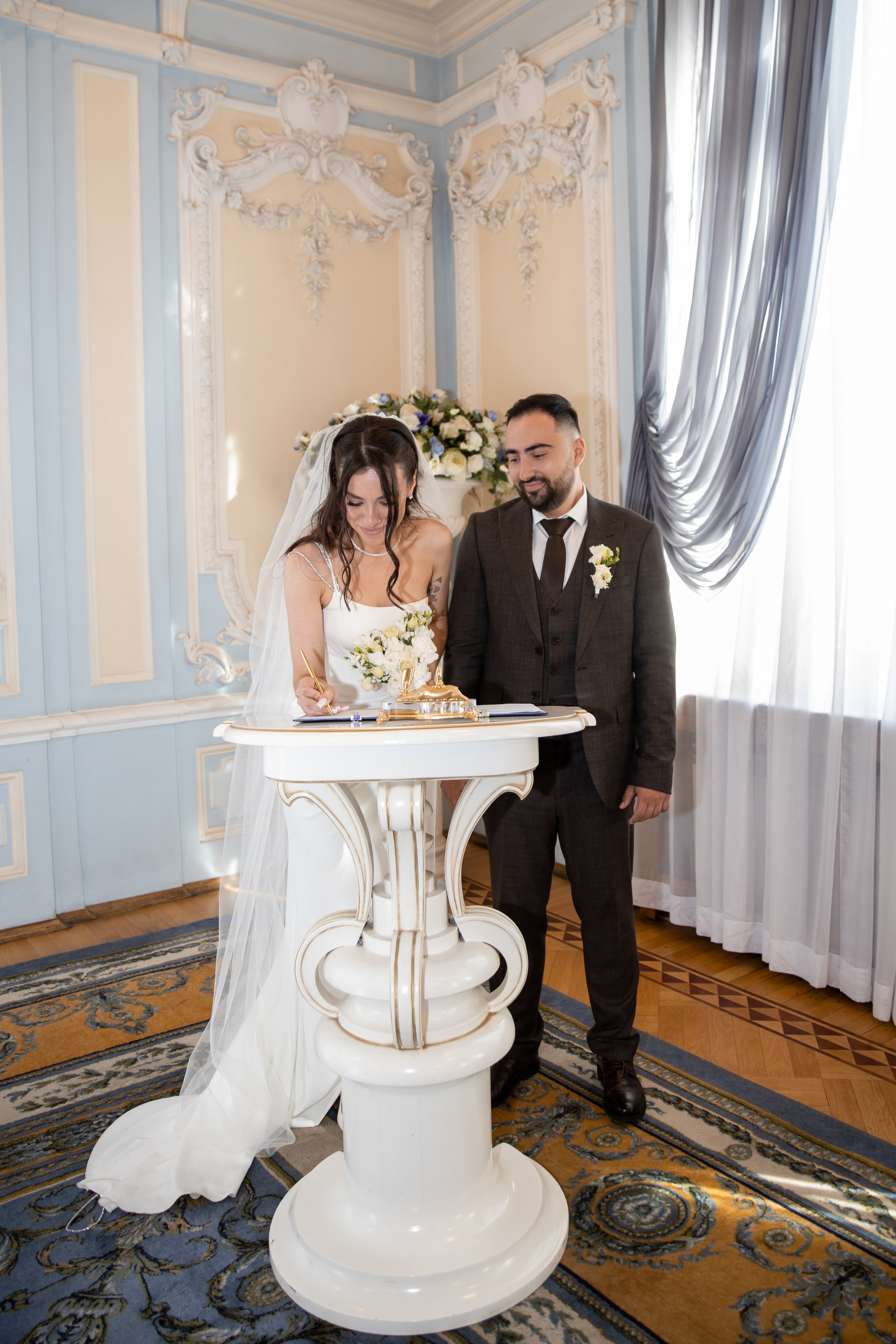 Анна и Александр / Прогулка + ЗАГС. Свадебный и семейный фотограф в Москве Диана Левченко