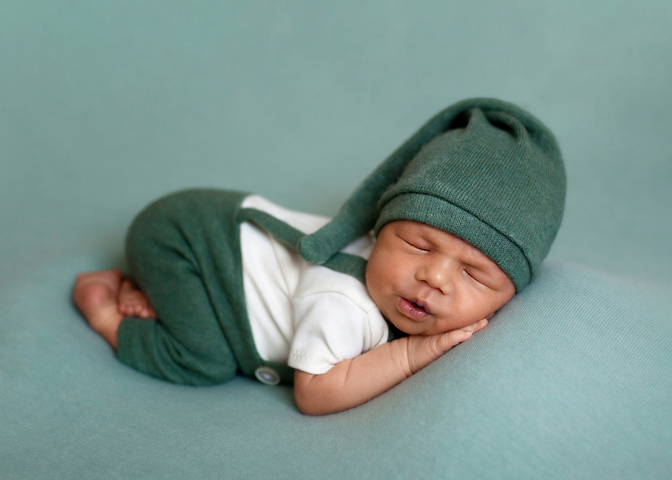 Newborn. Фотограф новорожденных в Тюмени