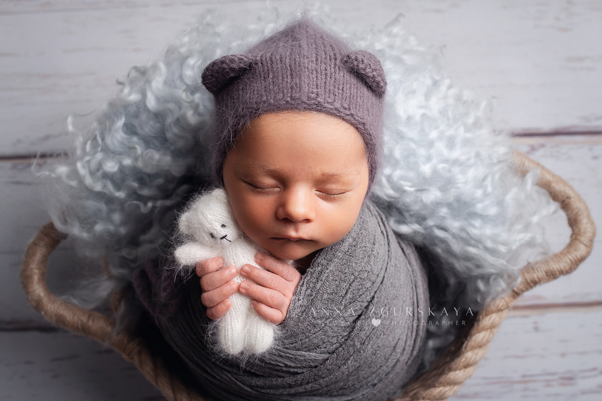 Newborn. Фотограф новорожденных в Тюмени