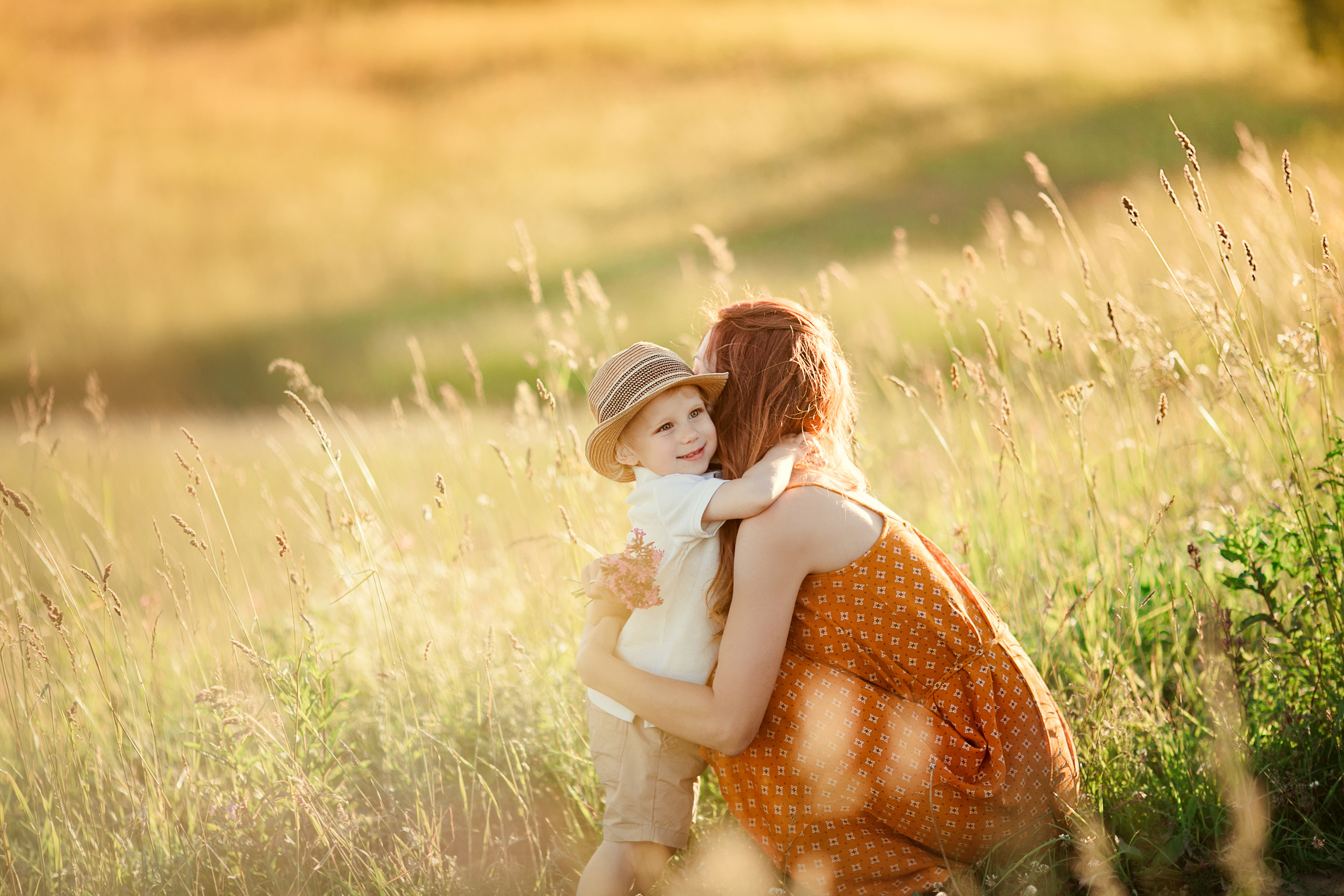 Прогулка в поле, Ленинградская область. Детский и семейный фотограф Муксимова Ирина