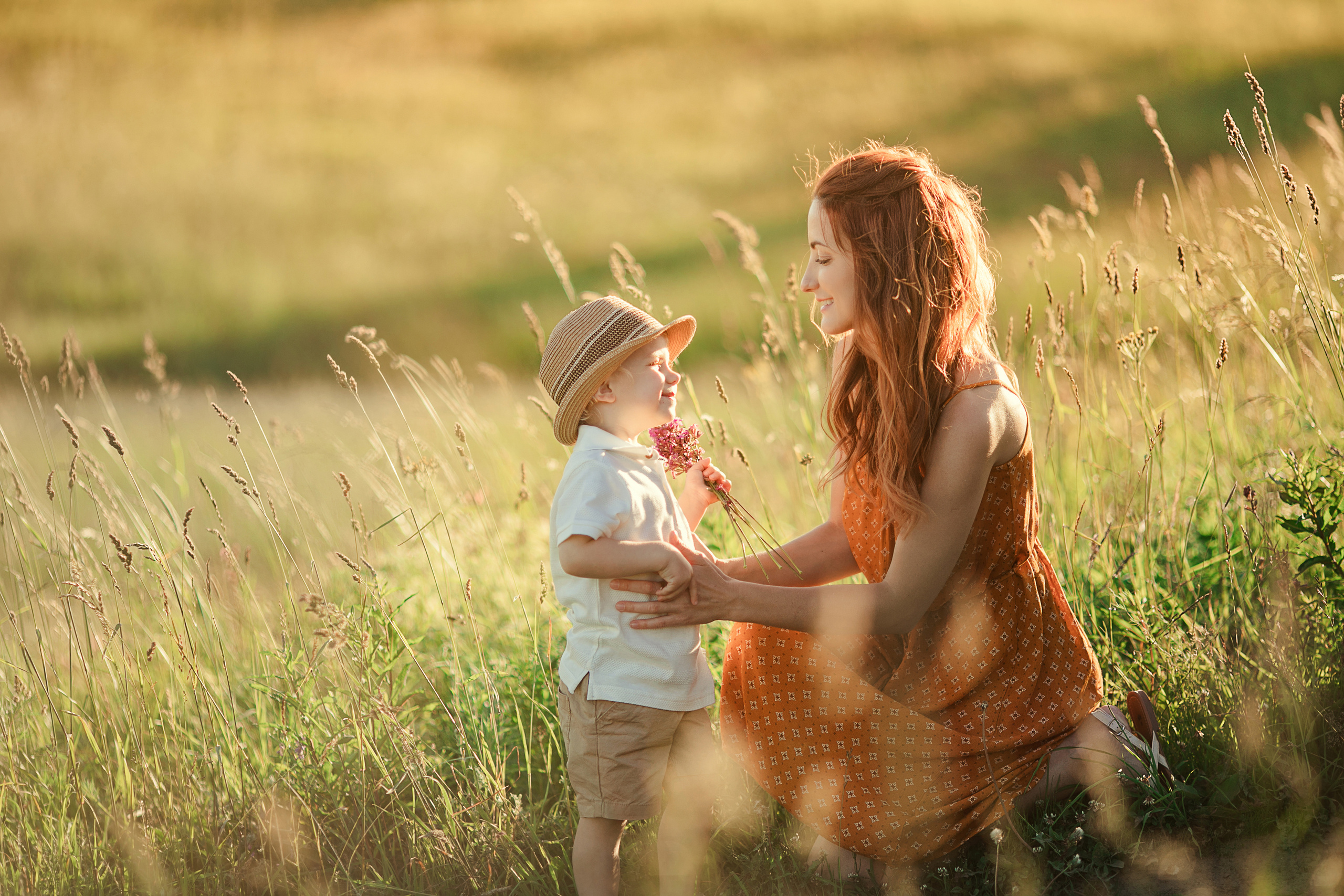 Прогулка в поле, Ленинградская область. Детский и семейный фотограф Муксимова Ирина