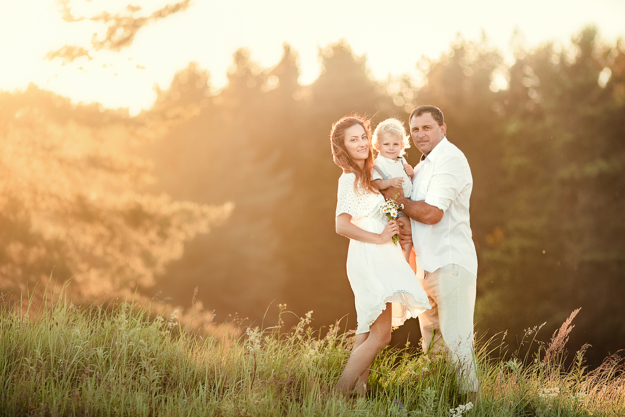 Прогулка в поле, Ленинградская область. Детский и семейный фотограф Муксимова Ирина