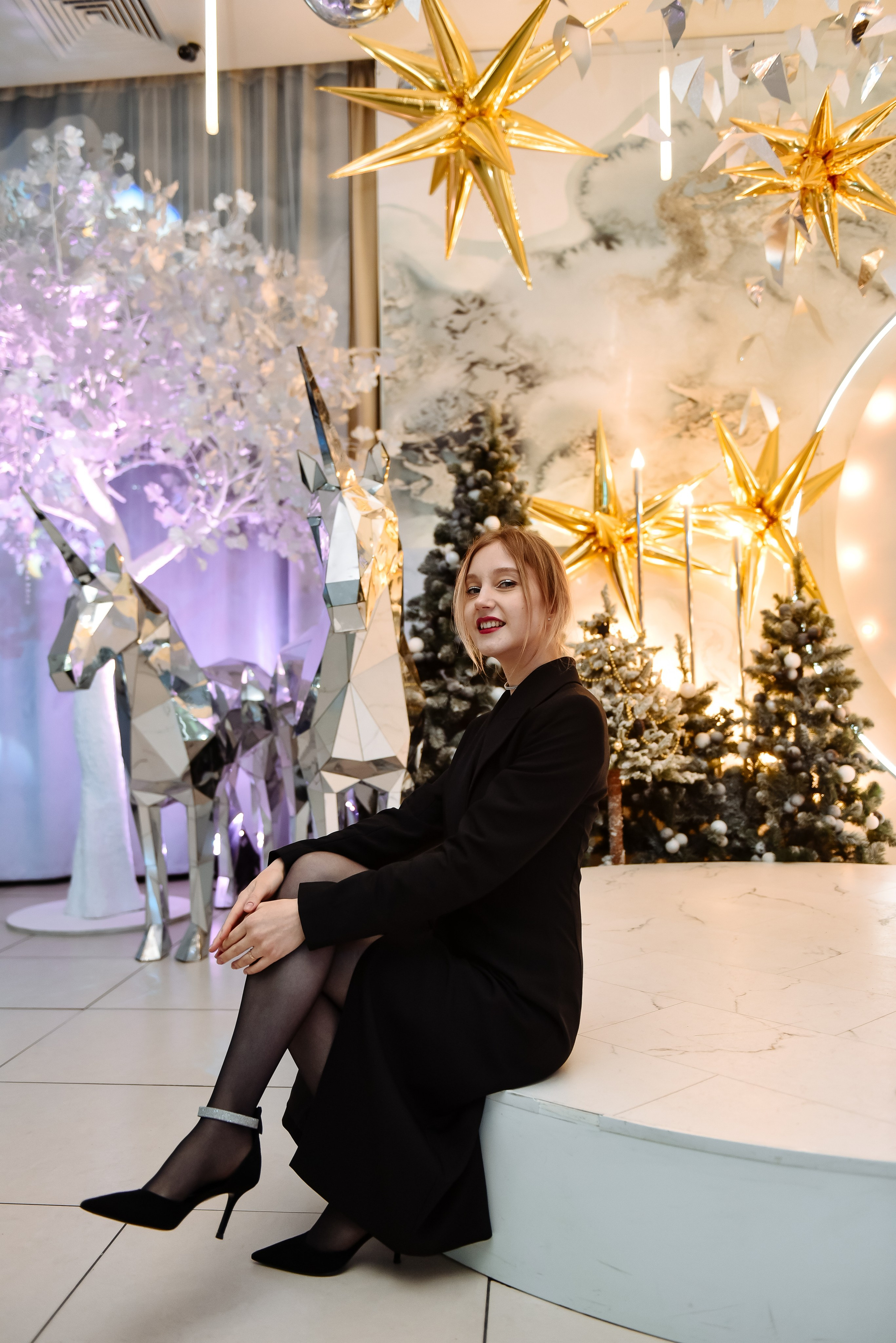 Новогодний корпоратив в ресторане Nebesa. Анастасия Петрович фотограф, фотокорреспондент в Москве и Санкт-Петербурге. Фотосъёмка репортажа, мероприятия, корпоративная съёмка, контент