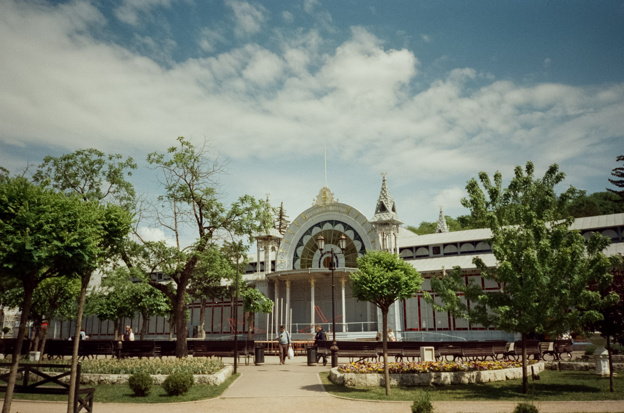 Остап Бендер, озеро Провал и парк Цветник в Пятигорске. Фотограф-документалист Мария Осокина