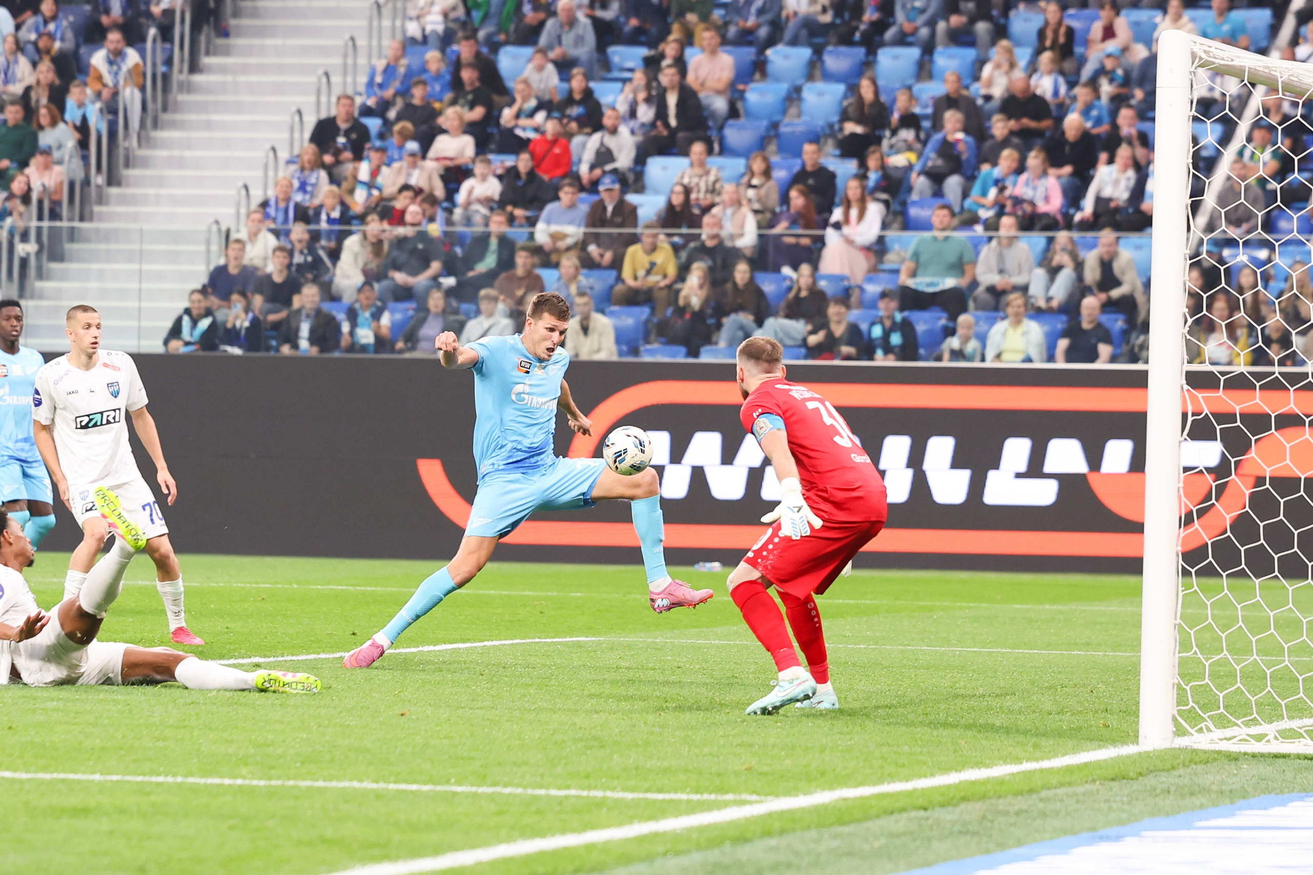 ФК «Зенит» — ФК «Пари НН» 30.08.2025. Спортивный и репортажный фотограф Антон Тереханов