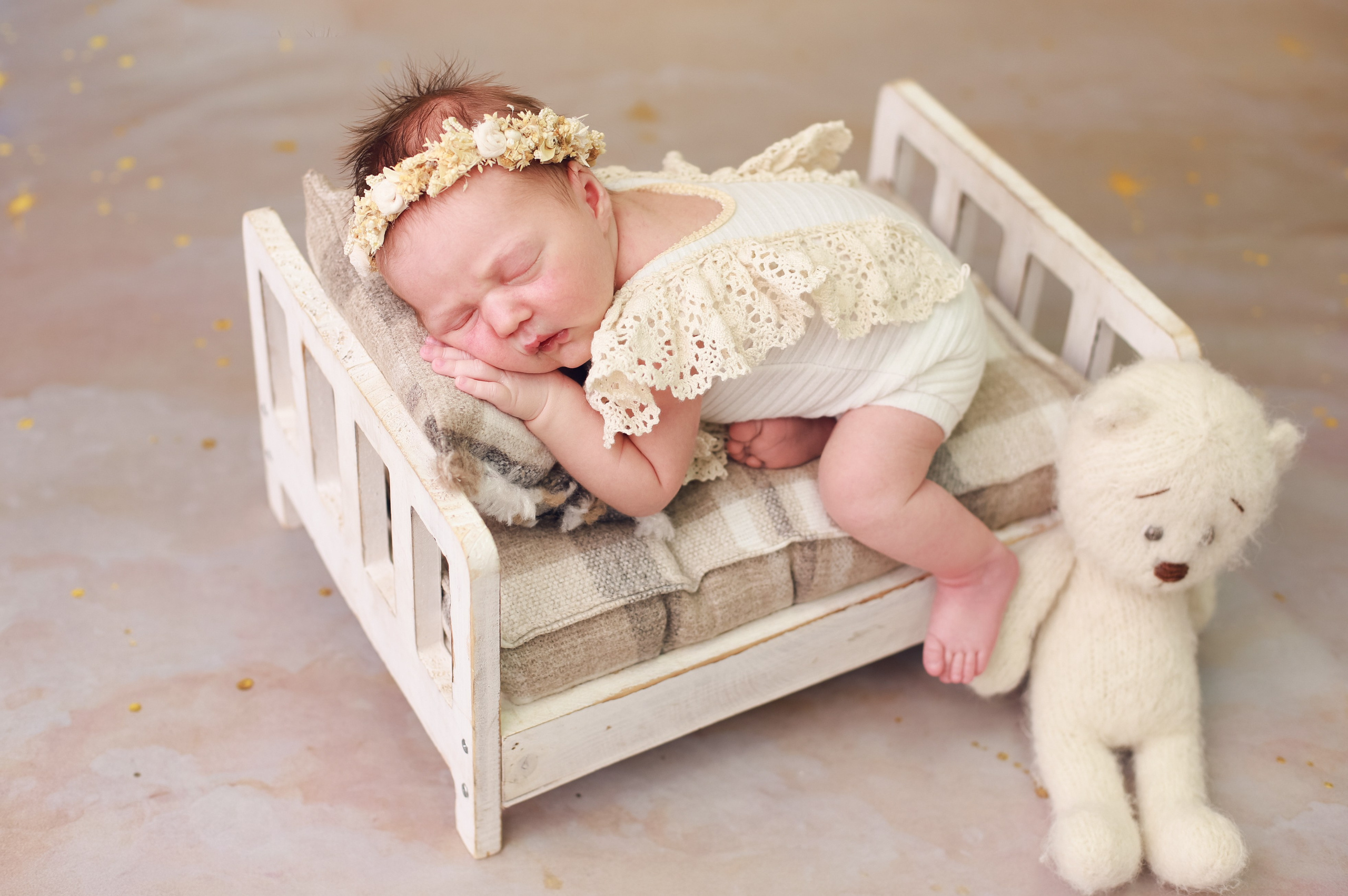 Ариша. Фотограф новорожденных в г. Россошь Виктория Нечепуренко