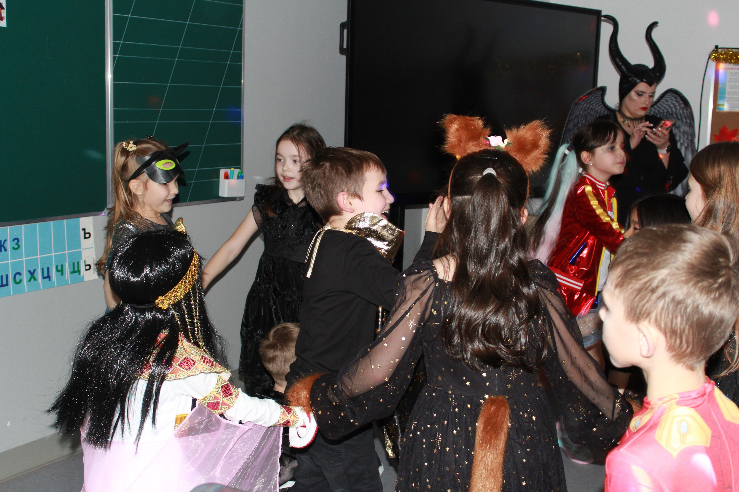 Праздники, мероприятия (Новогодний карнавал 2024-2025). Портфолио