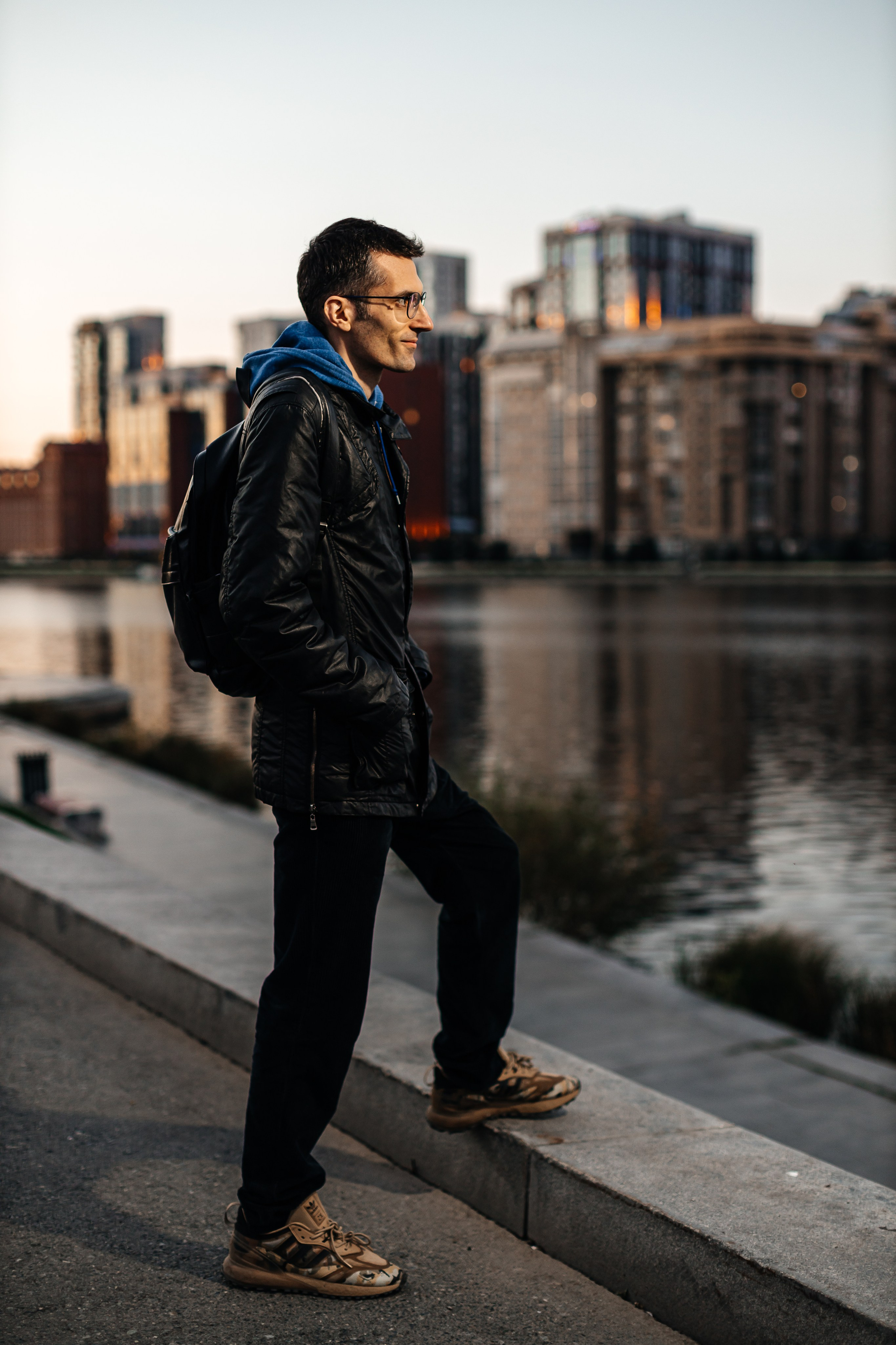 Мужской портрет, уличная фото съёмка. Александр Оношкин. Свадебный фотограф в Екатеринбурге