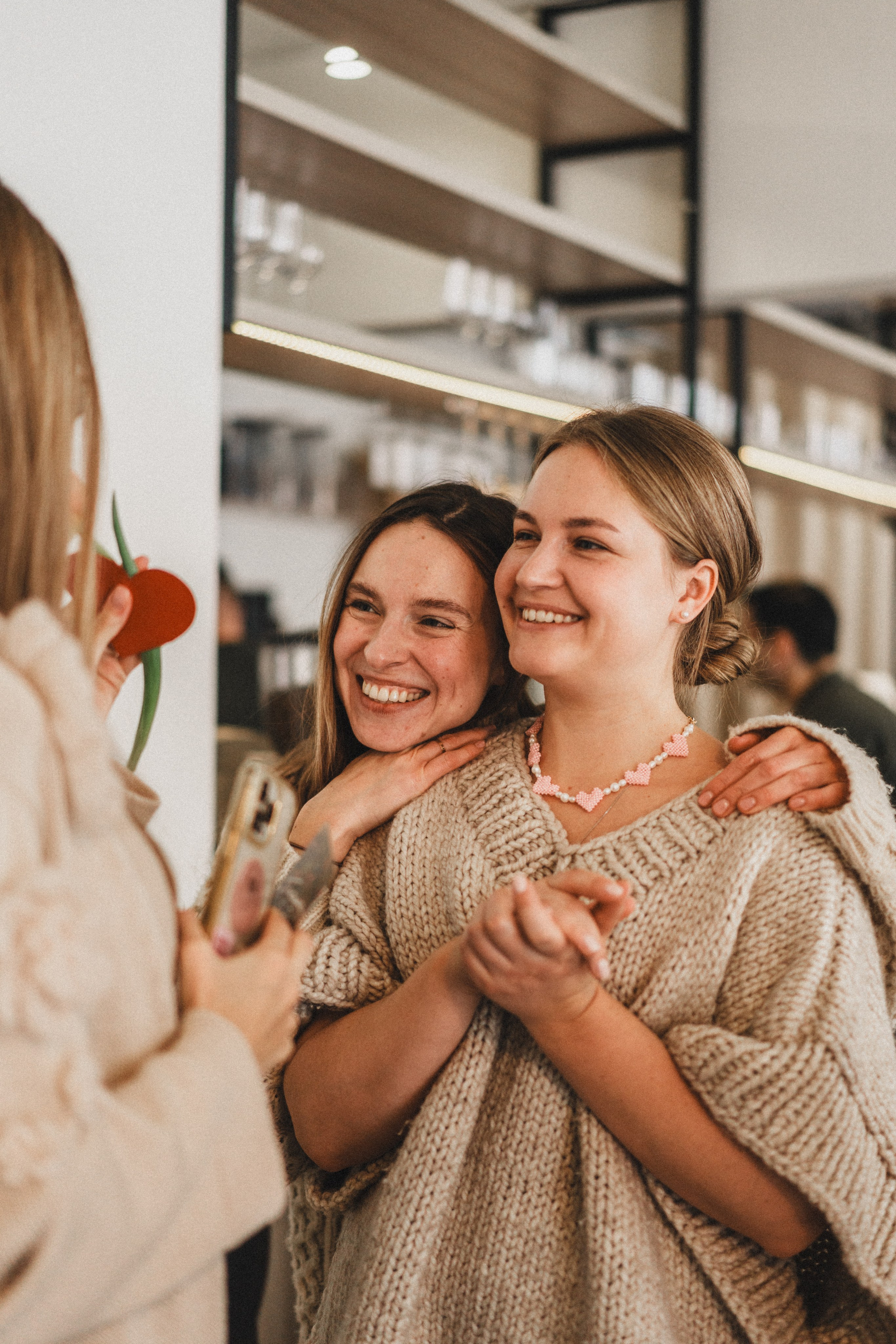 OCHEN' — цветочная встреча 14 февраля. Семейный и детский фотограф и видеограф в Москве, Серпухове и Тарусе Валерия Сорокина