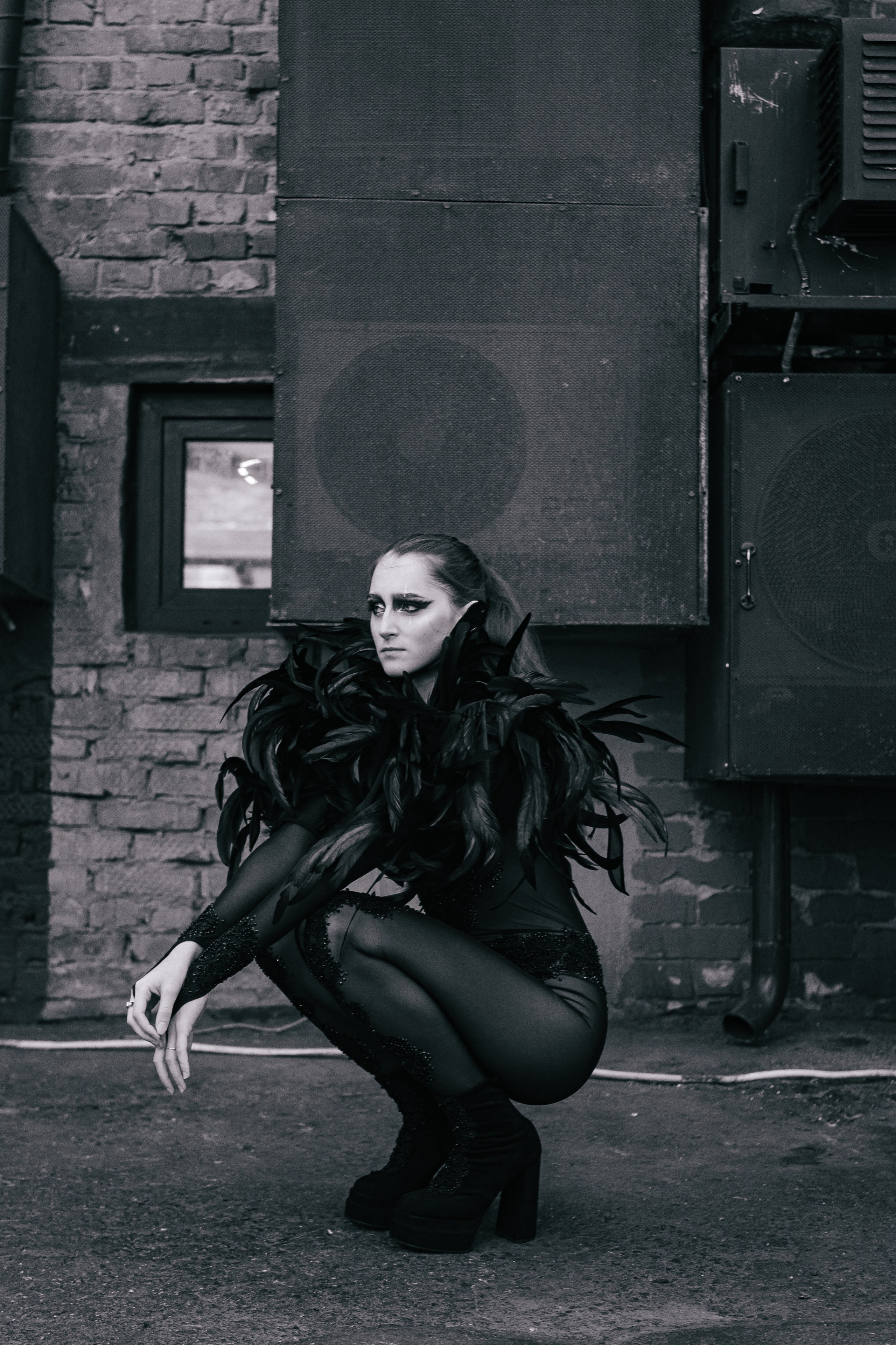 Вороны Circus Zone. Фотограф / видеограф в Москве и Сочи Sofia Riversong