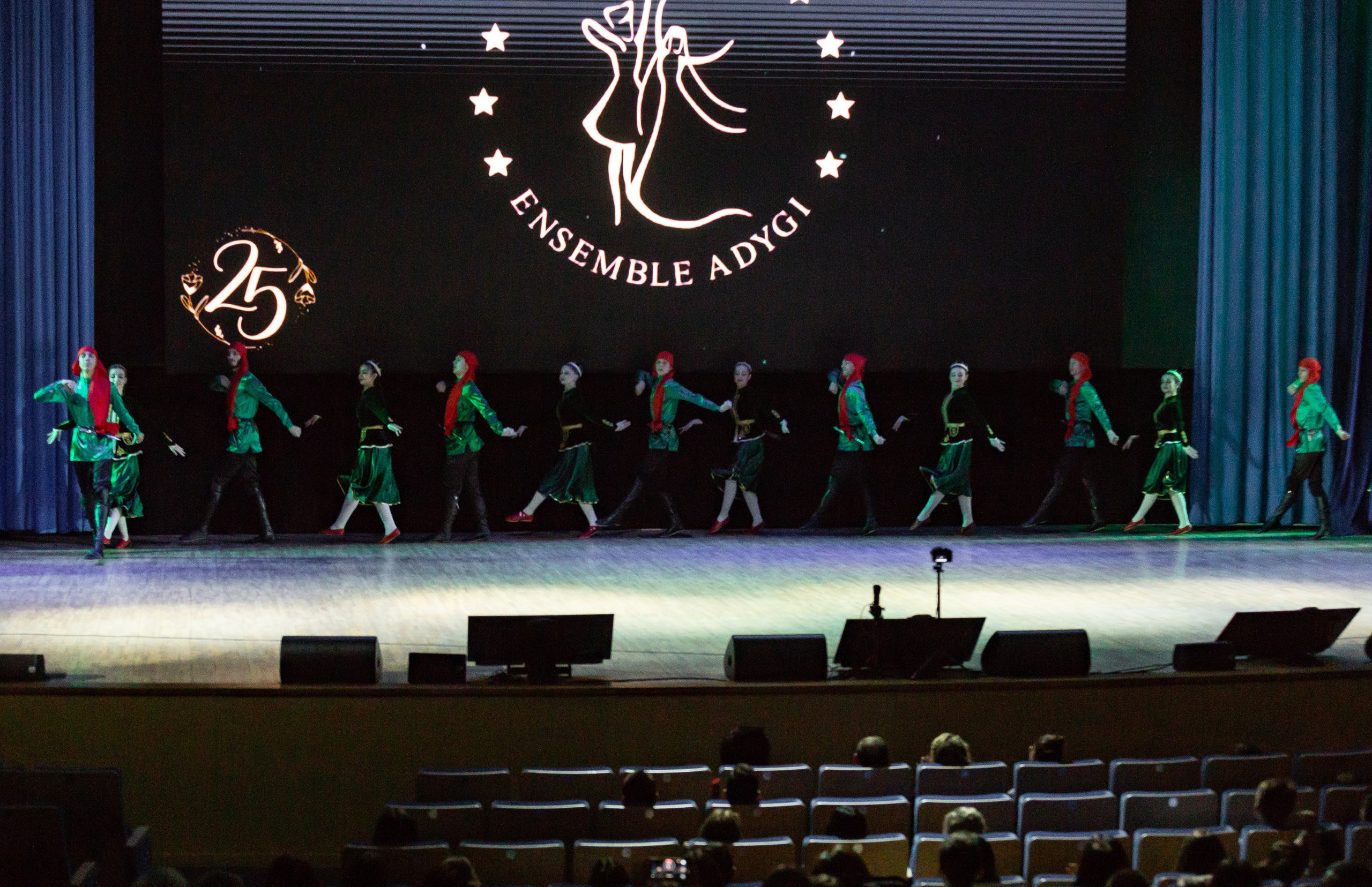 Юбилейный концерт танцевального коллектива «Адыги». Репортажный фотограф в Москве