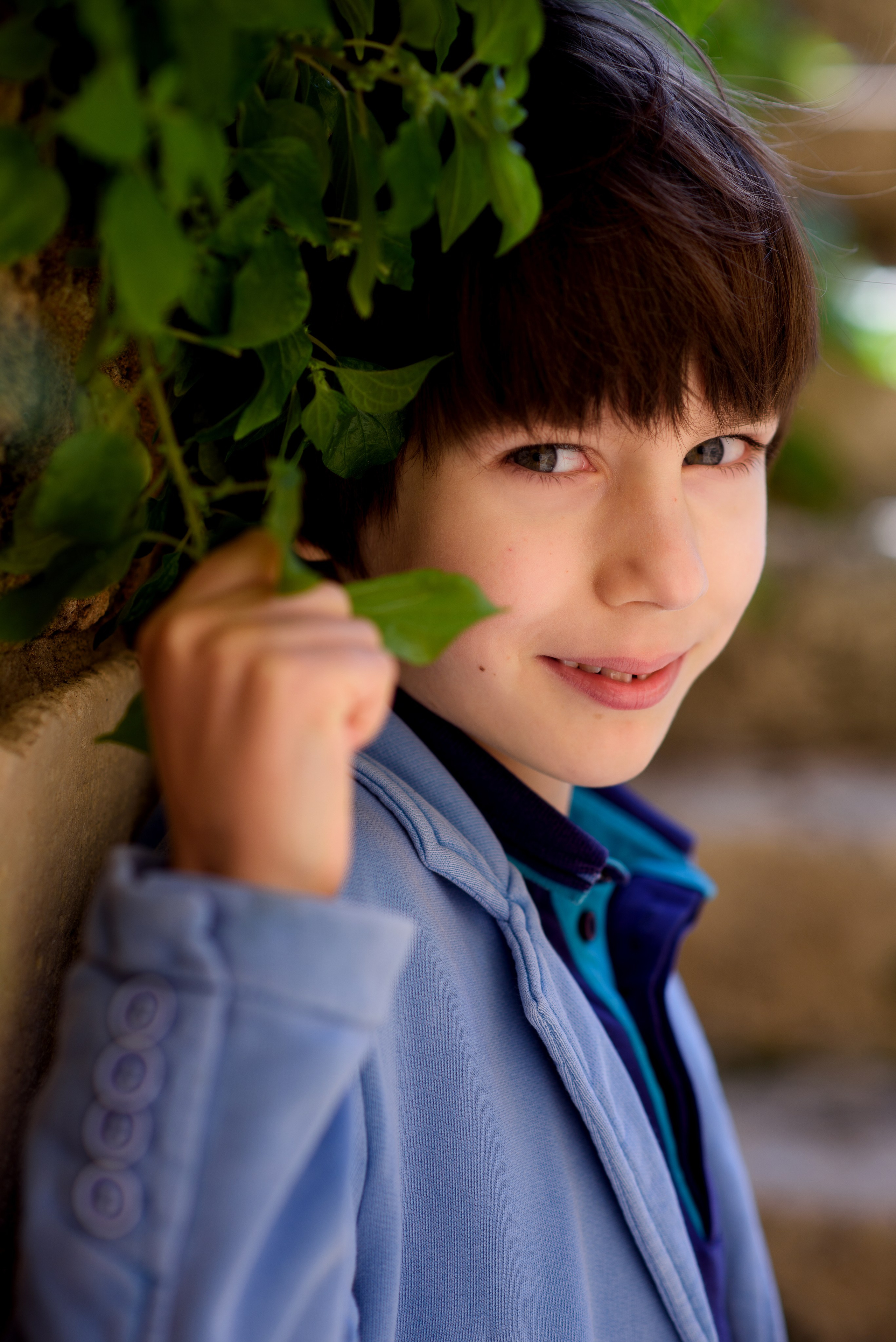 Фотосессия мальчика в старом городе. Главная