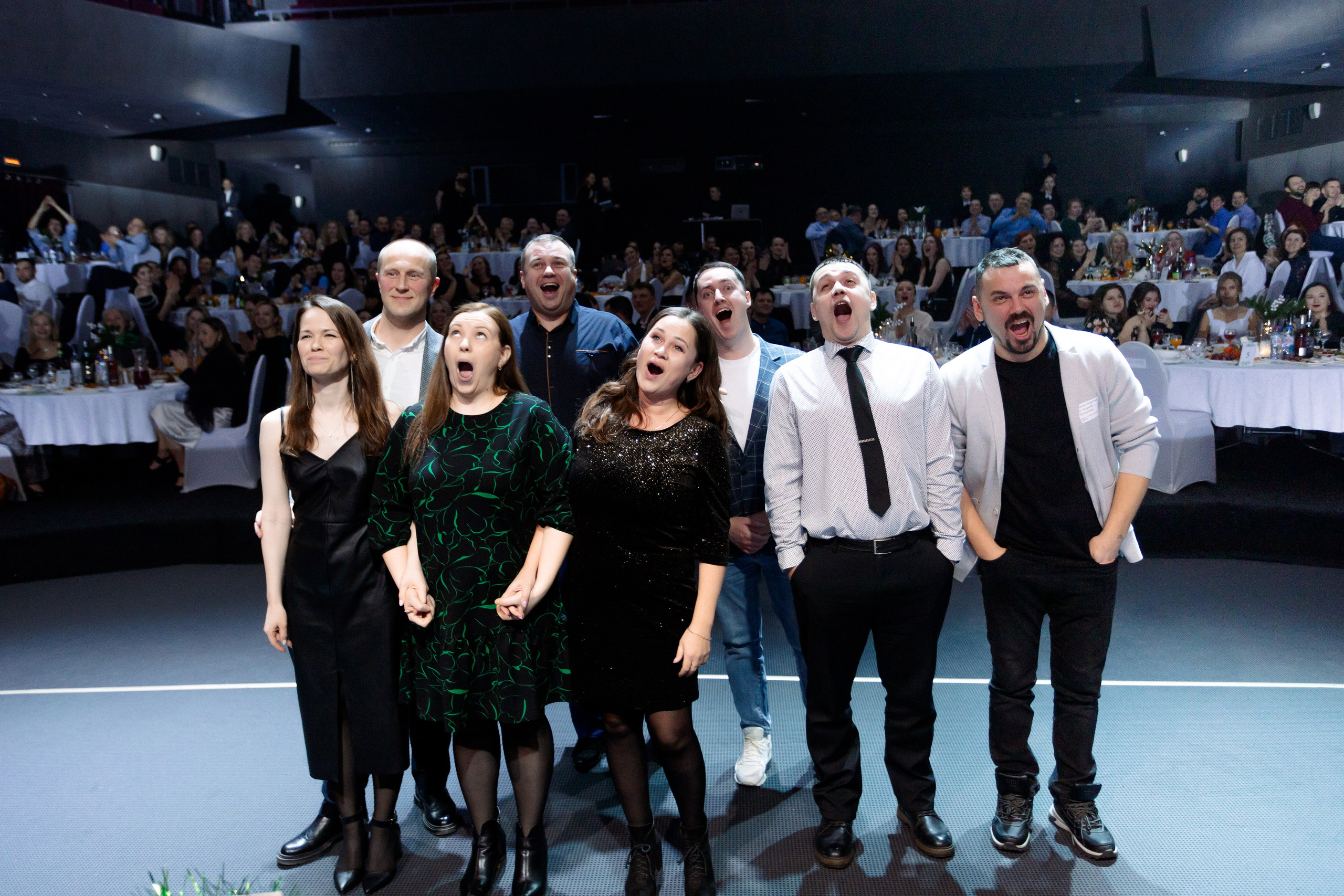 РЕПОРТАЖ: НОВЫЙ ГОД В ДК МЕТАЛЛУРГ. Профессиональный фотограф в Ижевске Леша Петров