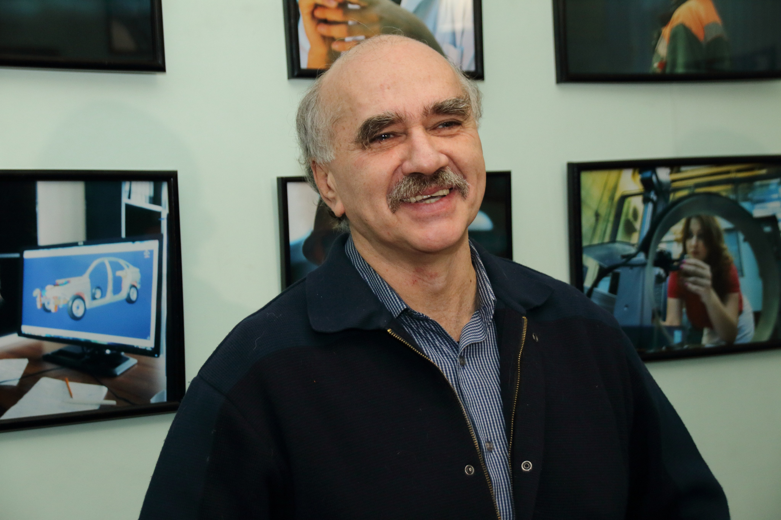 12.12.2017 Фотовыставка Юрия Стрельца «ТВОРЦЫ». Фотообъединение Самарского областного отделения Союза журналистов России