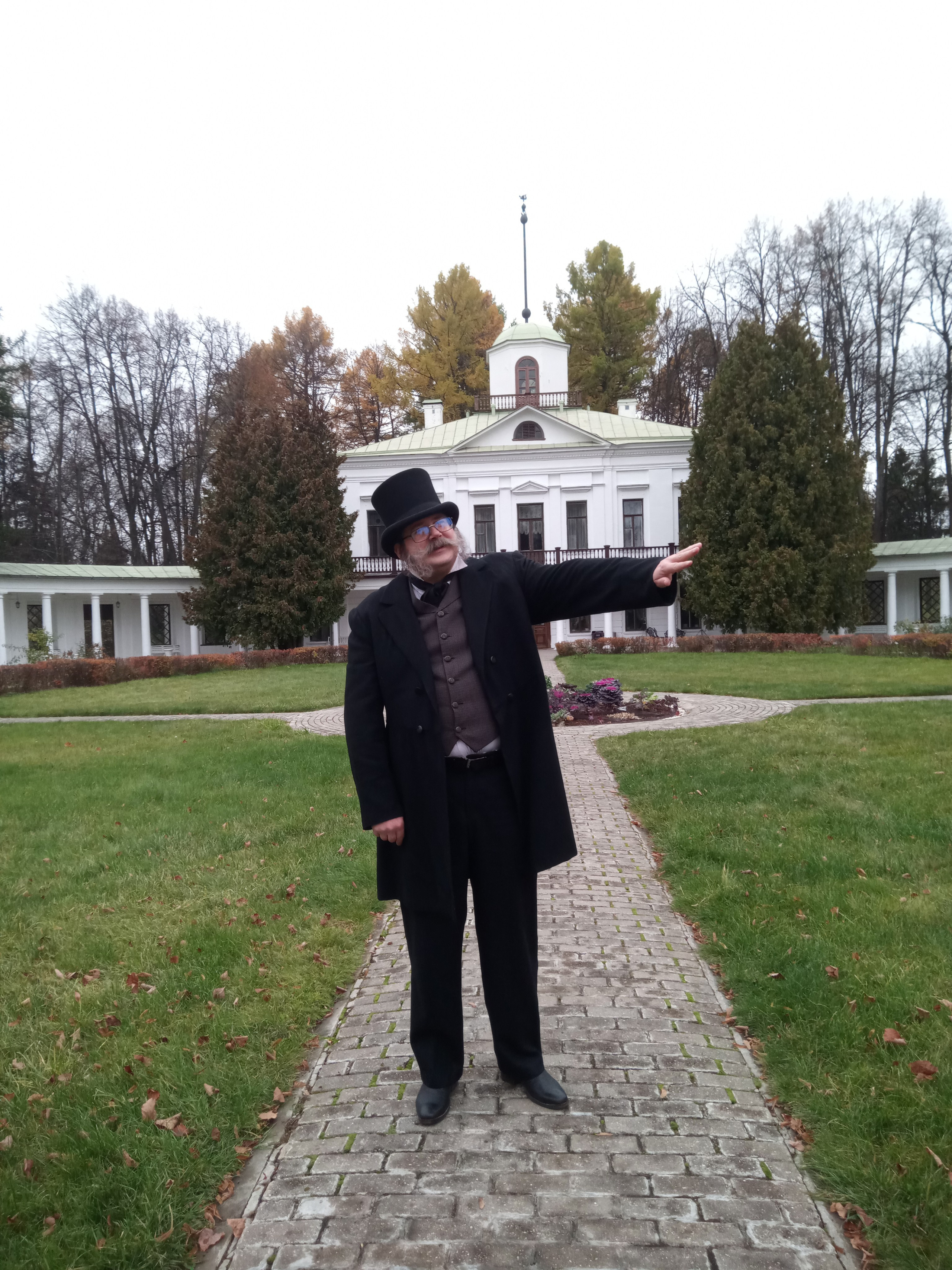 Илья Корягин, актер, актёр дубляжа, модель