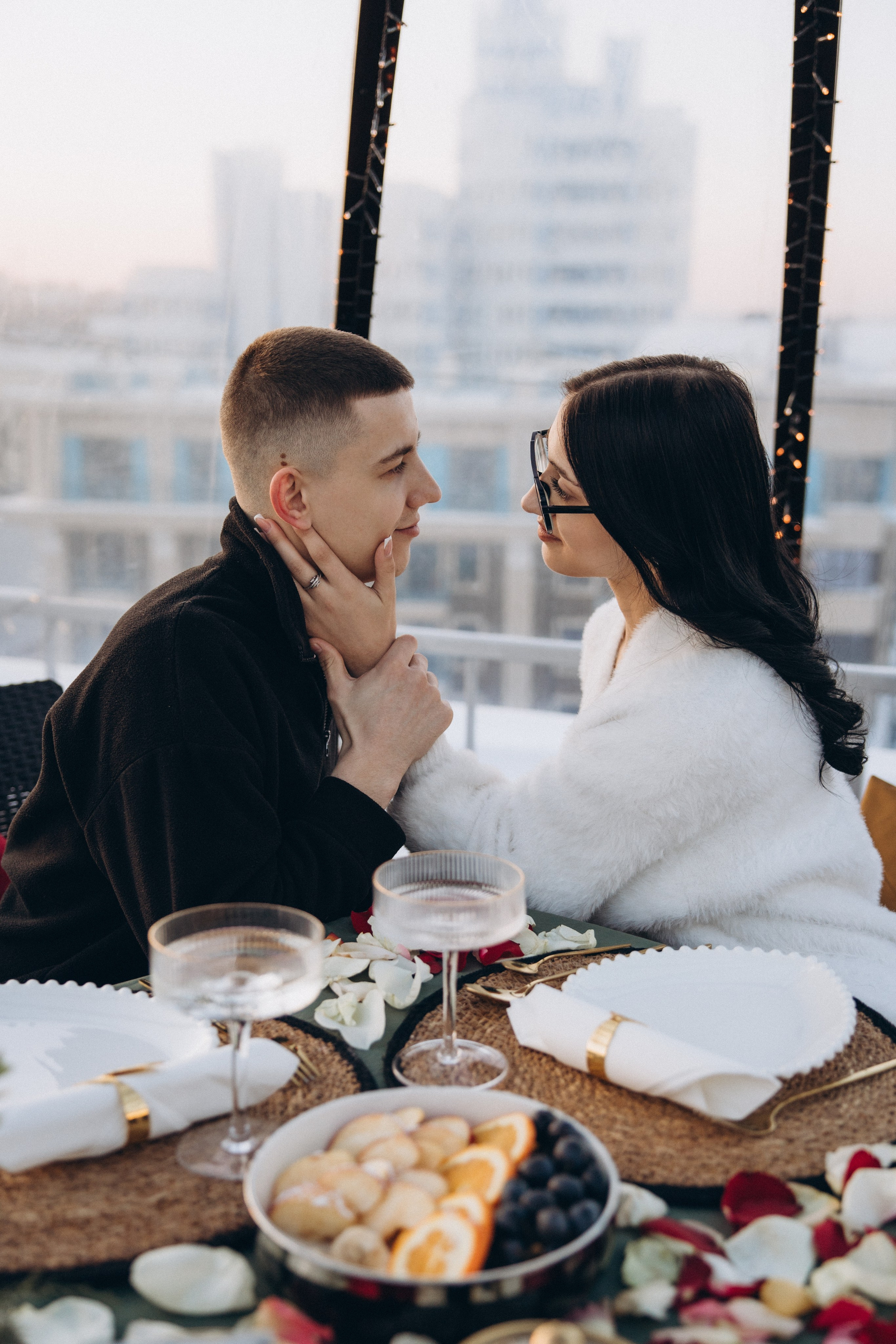 Свидание на крыше. Свадебный, семейный фотограф в Иркутске Светлана Макаричева