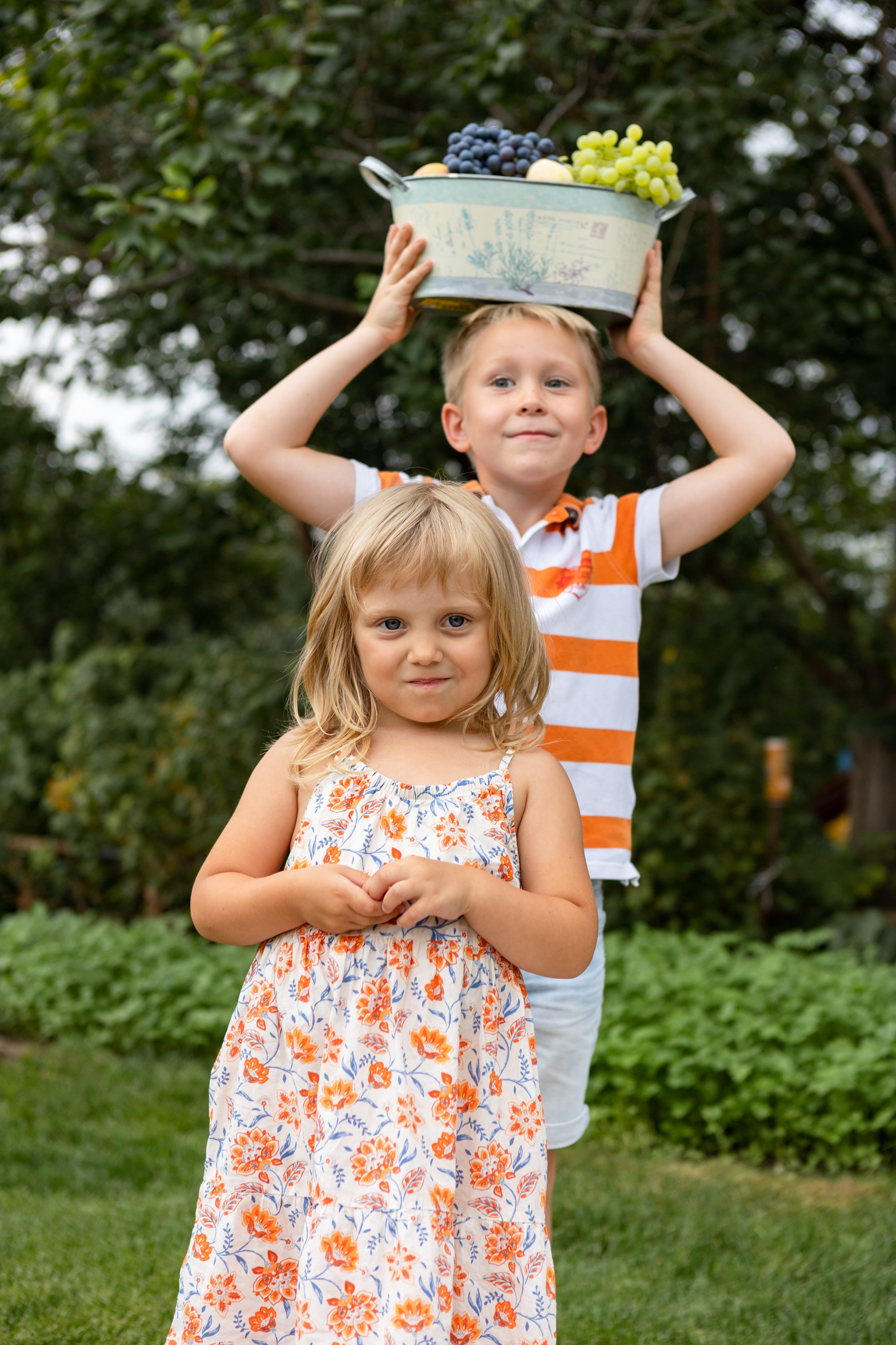 Семейная фотосессия на даче. Фотограф в Оренбурге. Профессиональный фотограф