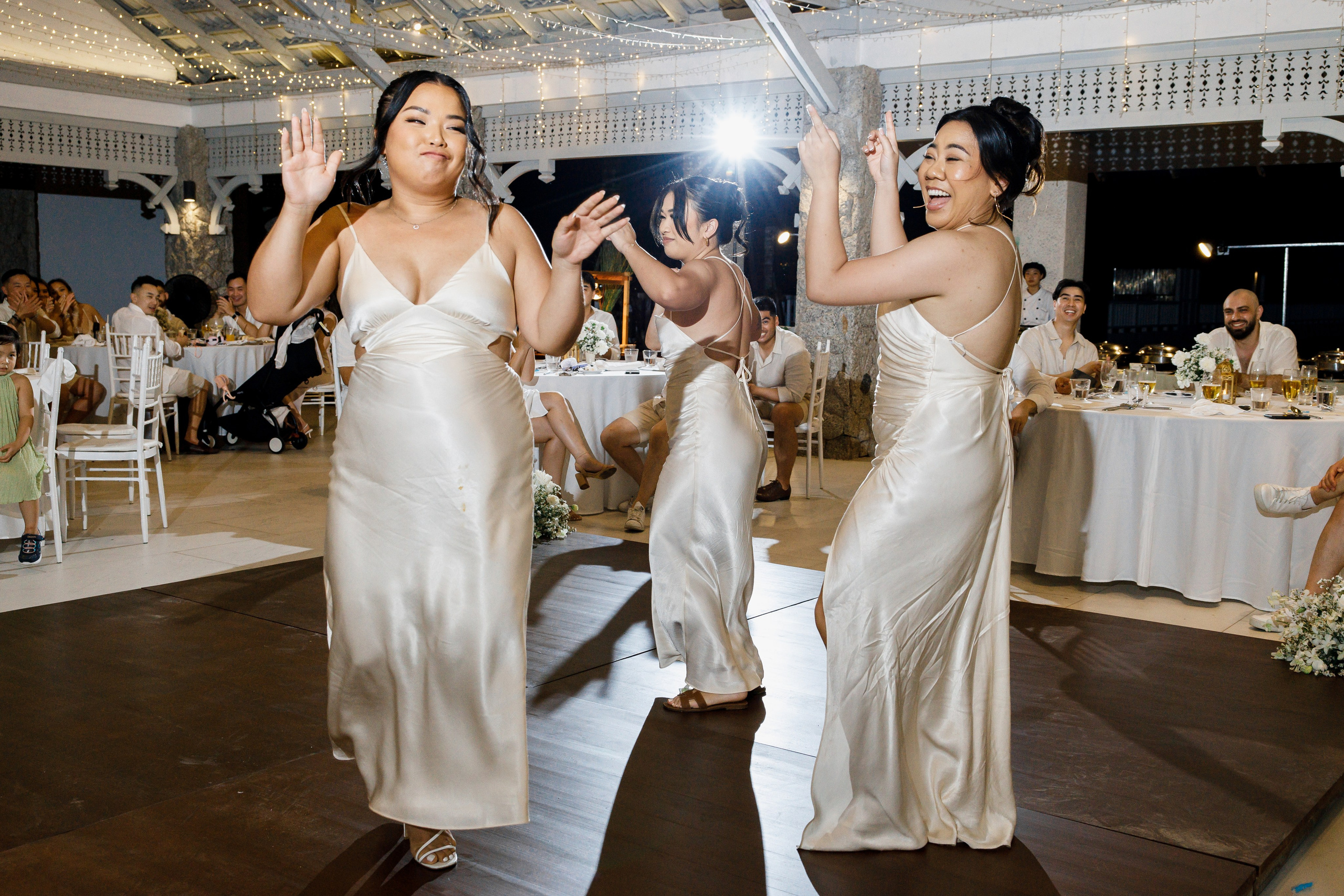 Wedding in Phuket at the Thavorn Hotel. Photographer in Phuket. Photographer Thailand