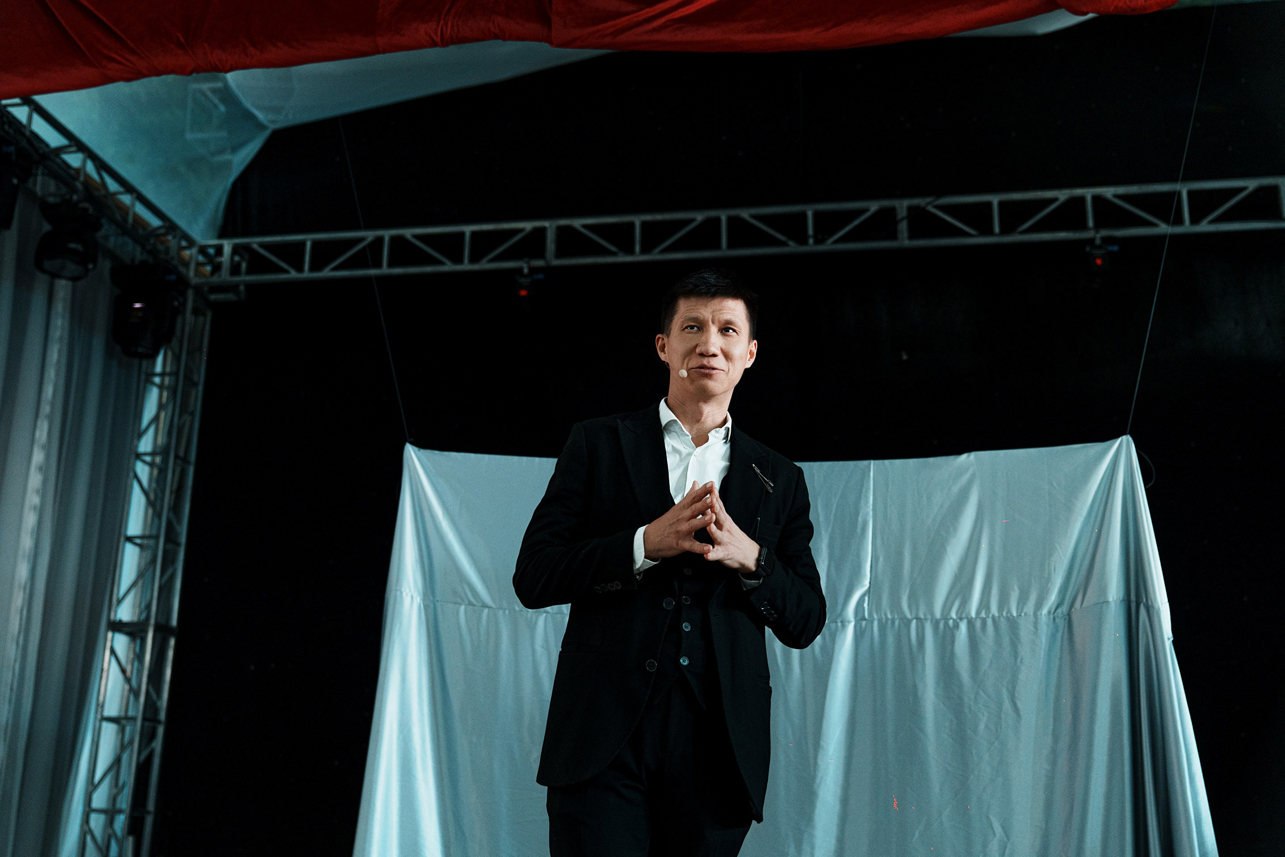 Презентация новой моделей JAC JS8. Фотограф TAULAN_1