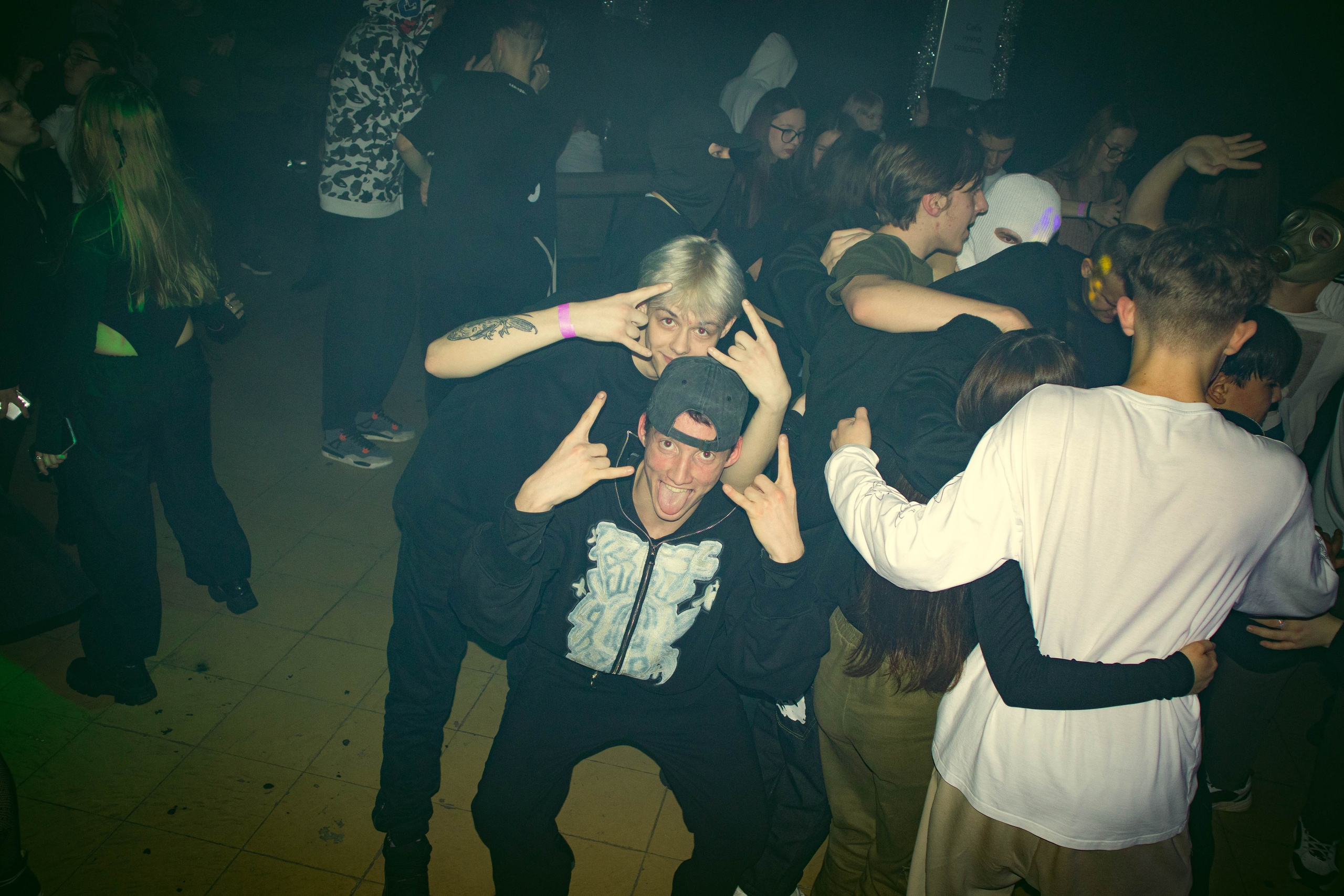 MOSHPIT. Фотограф и видеограф в Бугульме Аня Трутнева