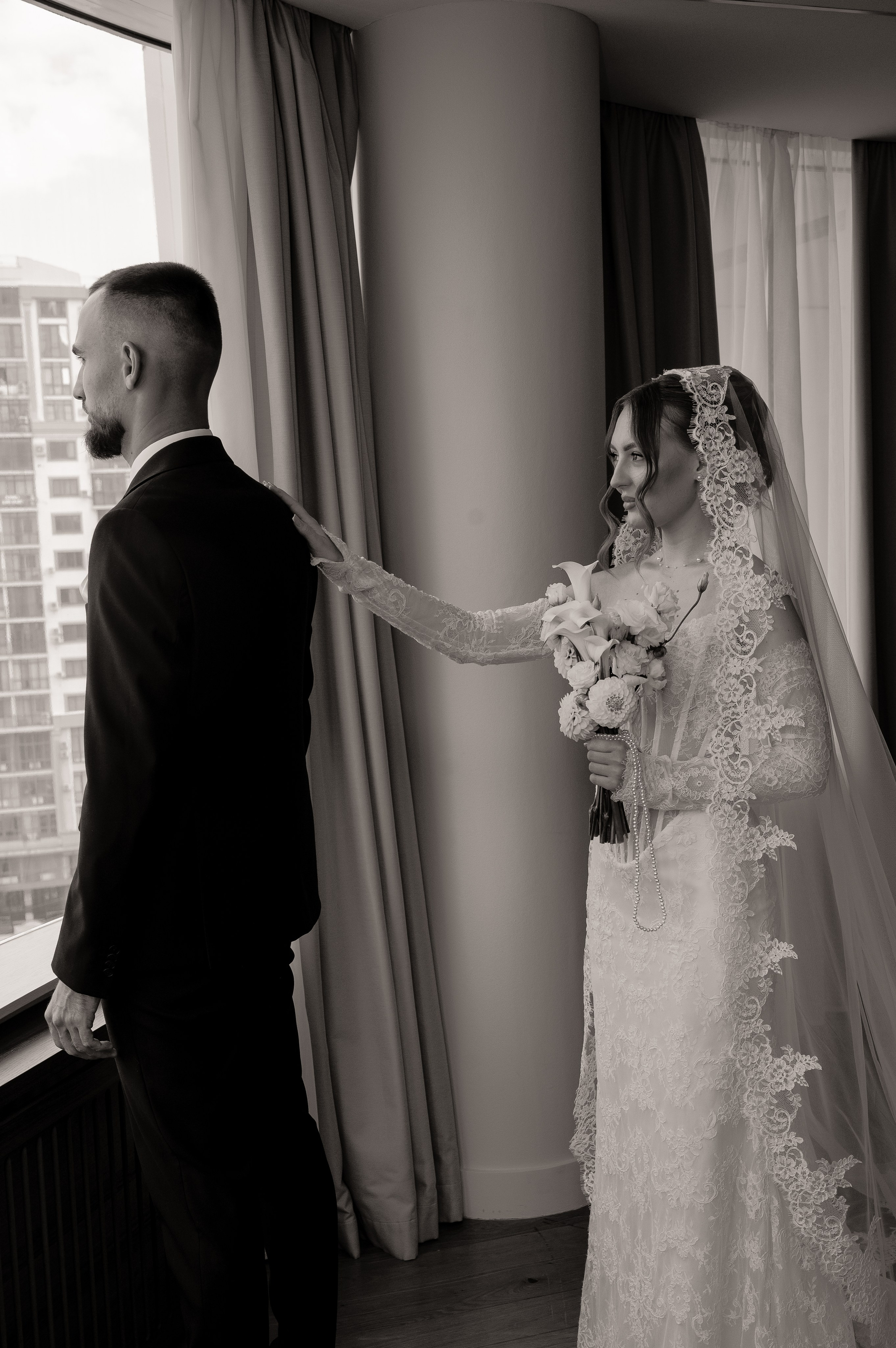 Свадьба (утро в отеле). Свадебный и семейный фотограф в Краснодаре Алина Мельник