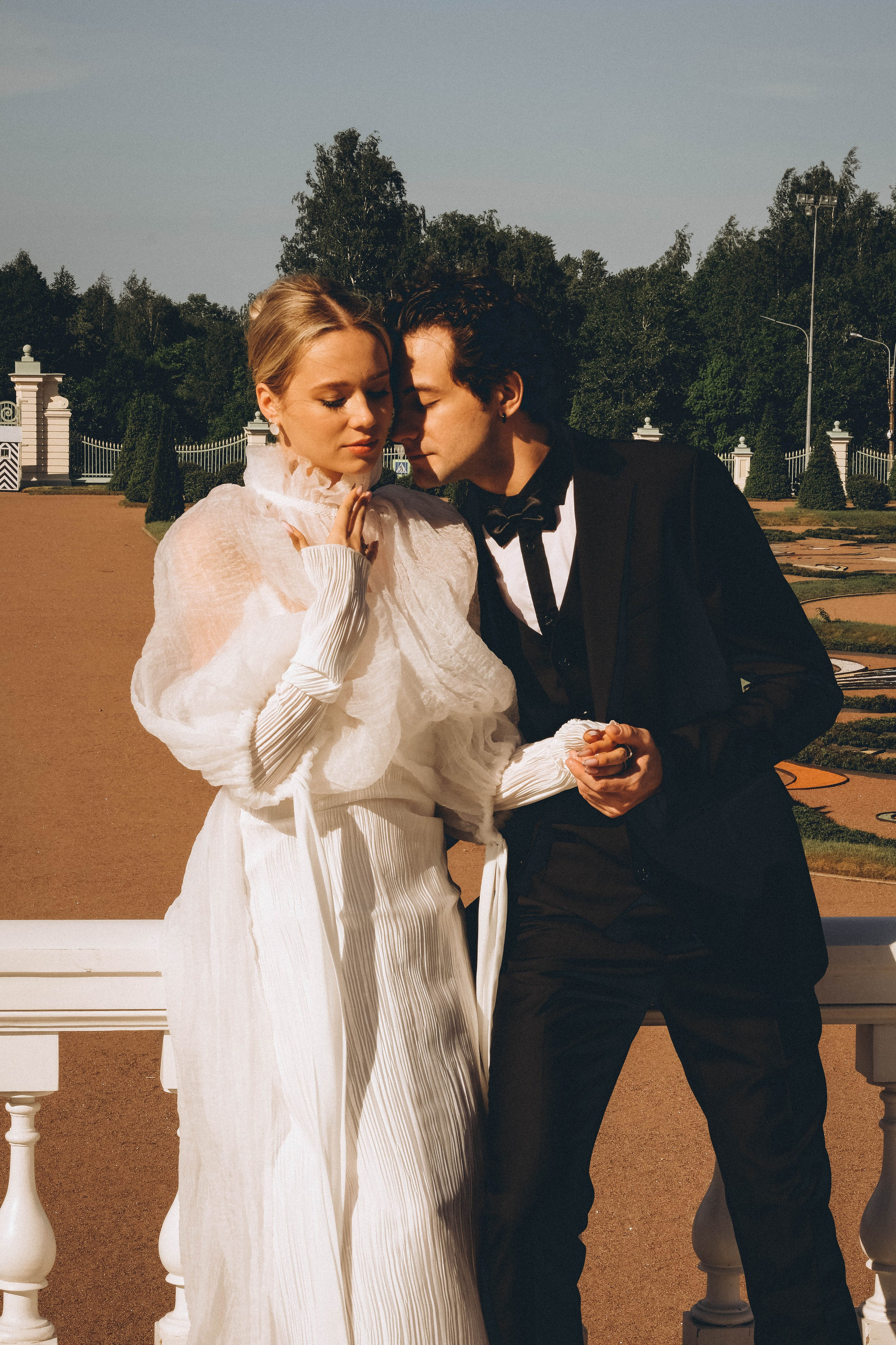 СВАДЕБНАЯ СЬЕМКА В ПАРКЕ ОРАНИЕНБАУМ. Профессиональный фотограф, Санкт-Петербург — Виктория Богомолова