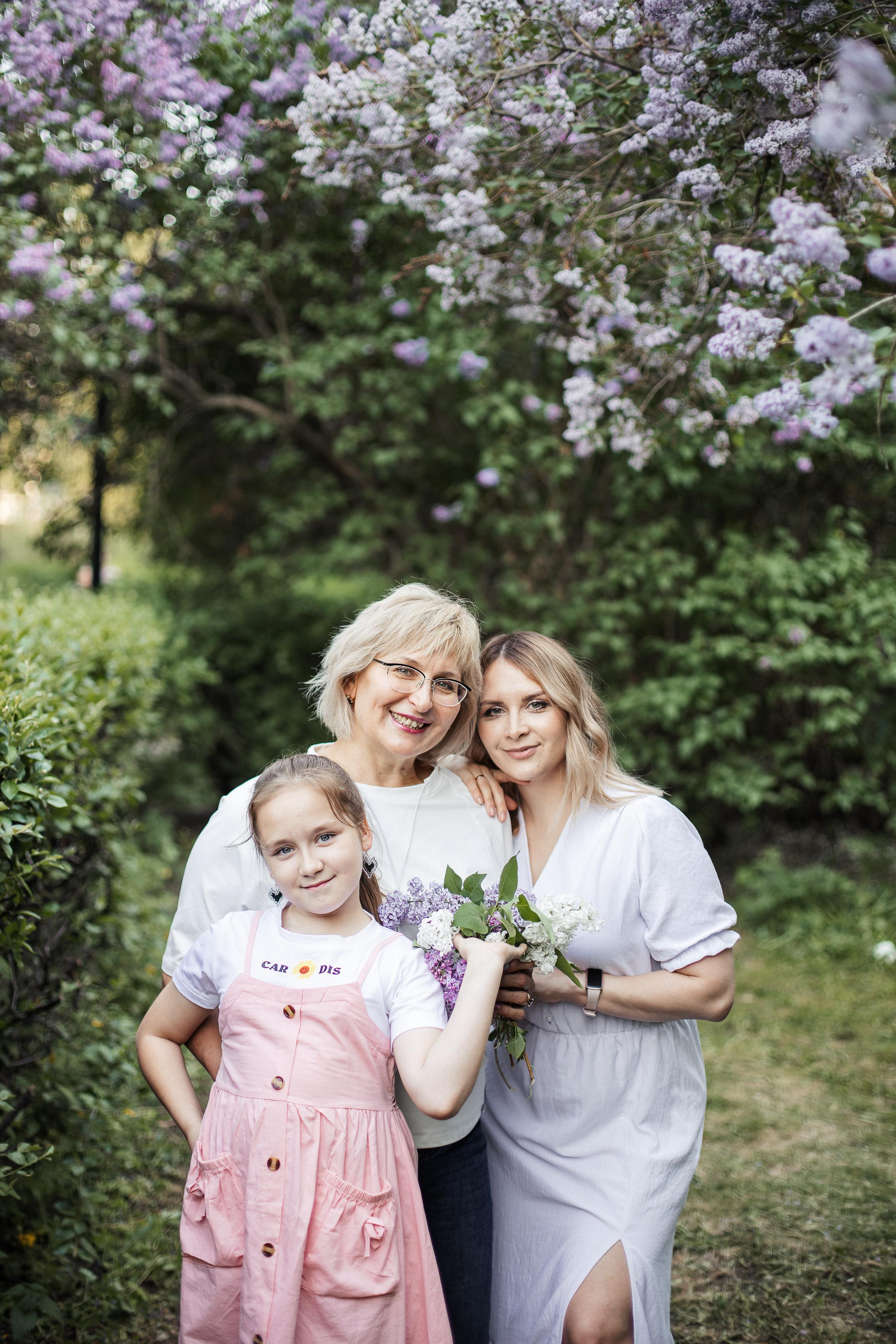 Фотопроект в сирени. Семейный фотограф Трусова Евгения в Екатеринбурге