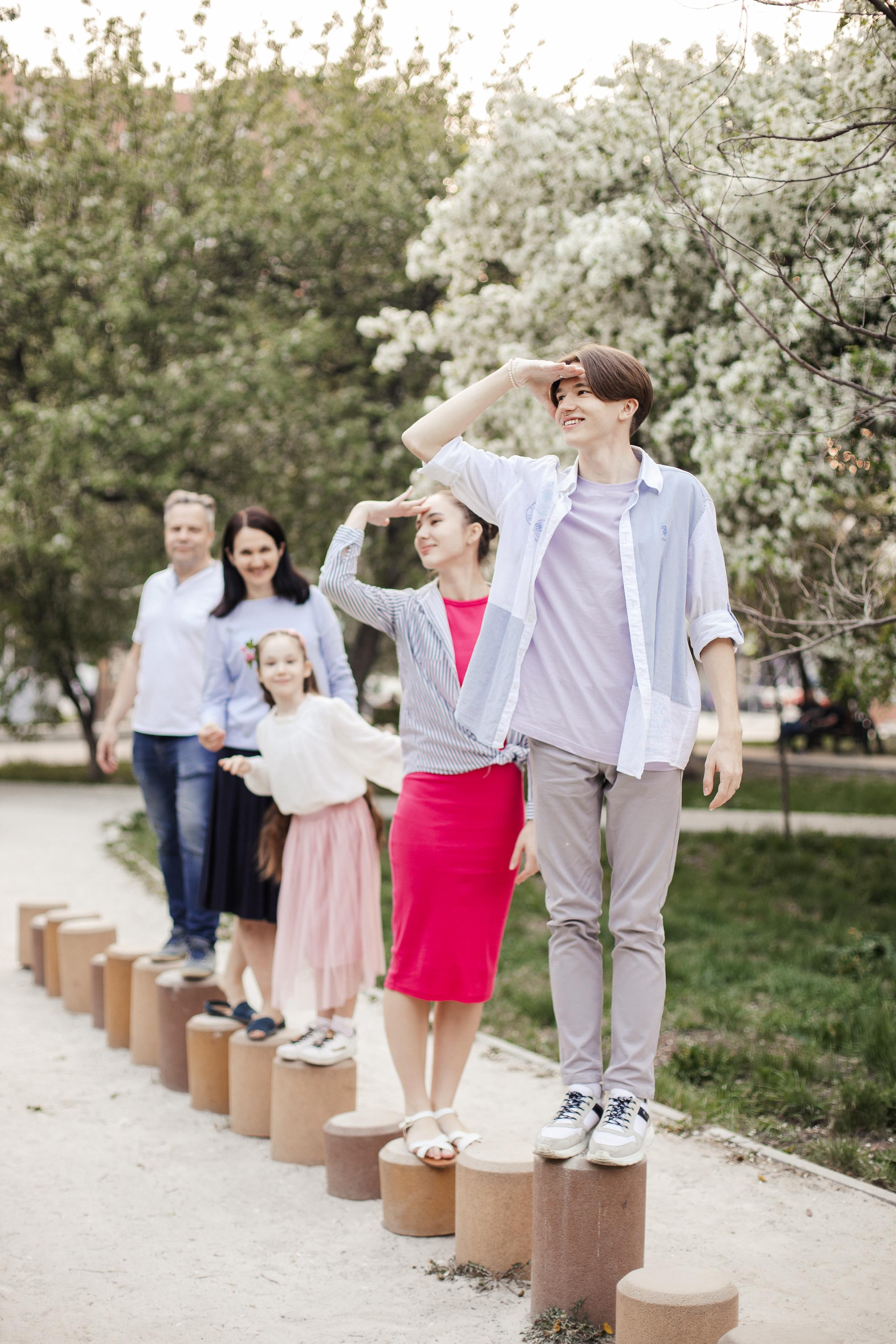Таня с семьей. Семейный фотограф Трусова Евгения в Екатеринбурге