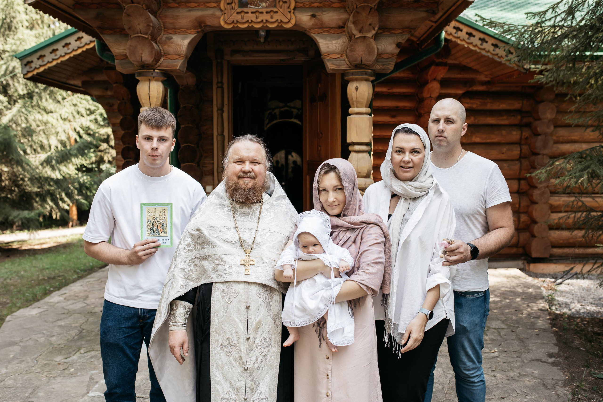 Крещение Машеньки. Семейный фотограф Трусова Евгения в Екатеринбурге
