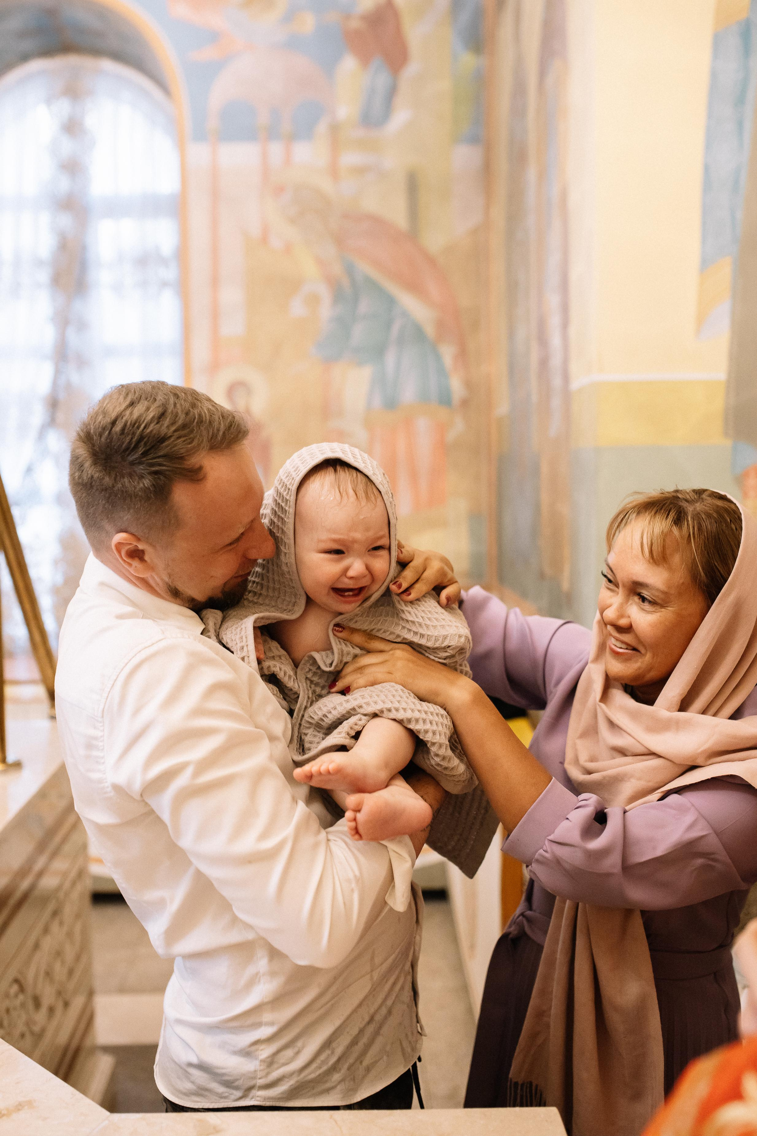 Крещение Димочки. Семейный фотограф Трусова Евгения в Екатеринбурге