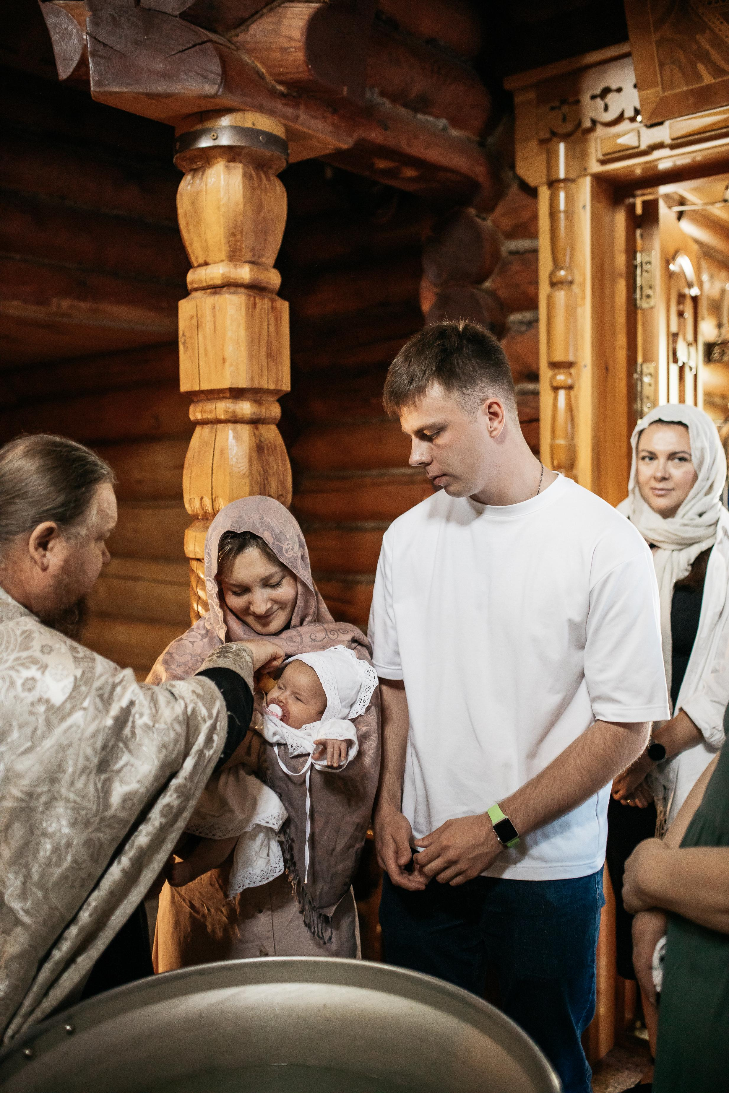 Крещение Машеньки. Семейный фотограф Трусова Евгения в Екатеринбурге