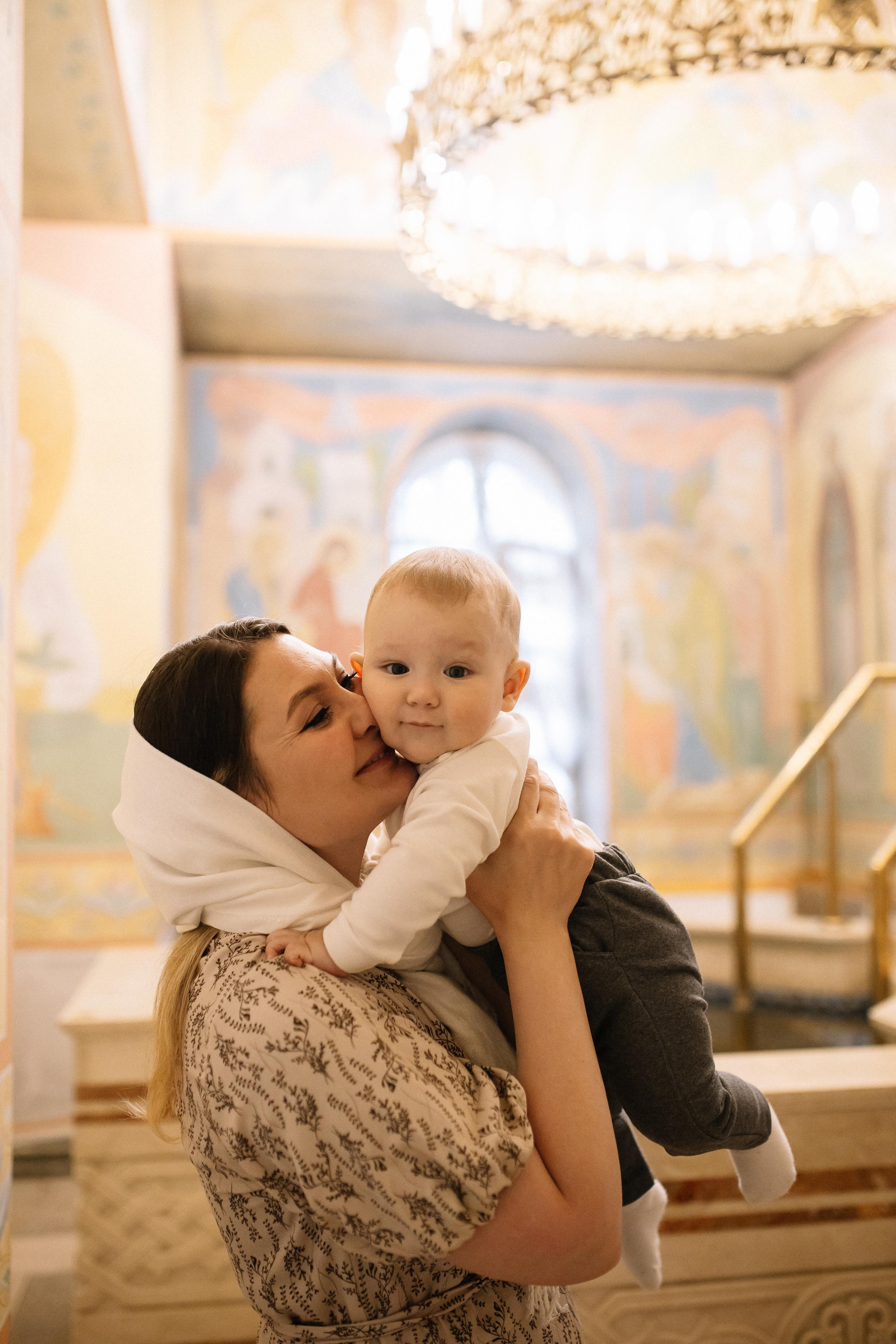 Крещение Димочки. Семейный фотограф Трусова Евгения в Екатеринбурге