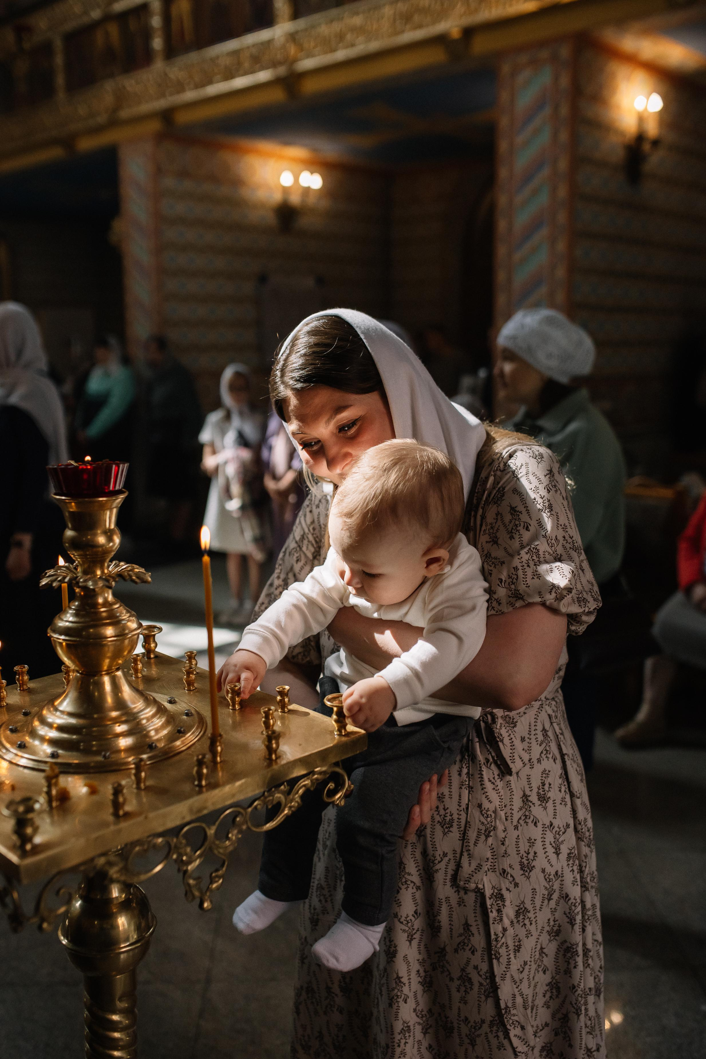 Крещение Димочки. Семейный фотограф Трусова Евгения в Екатеринбурге