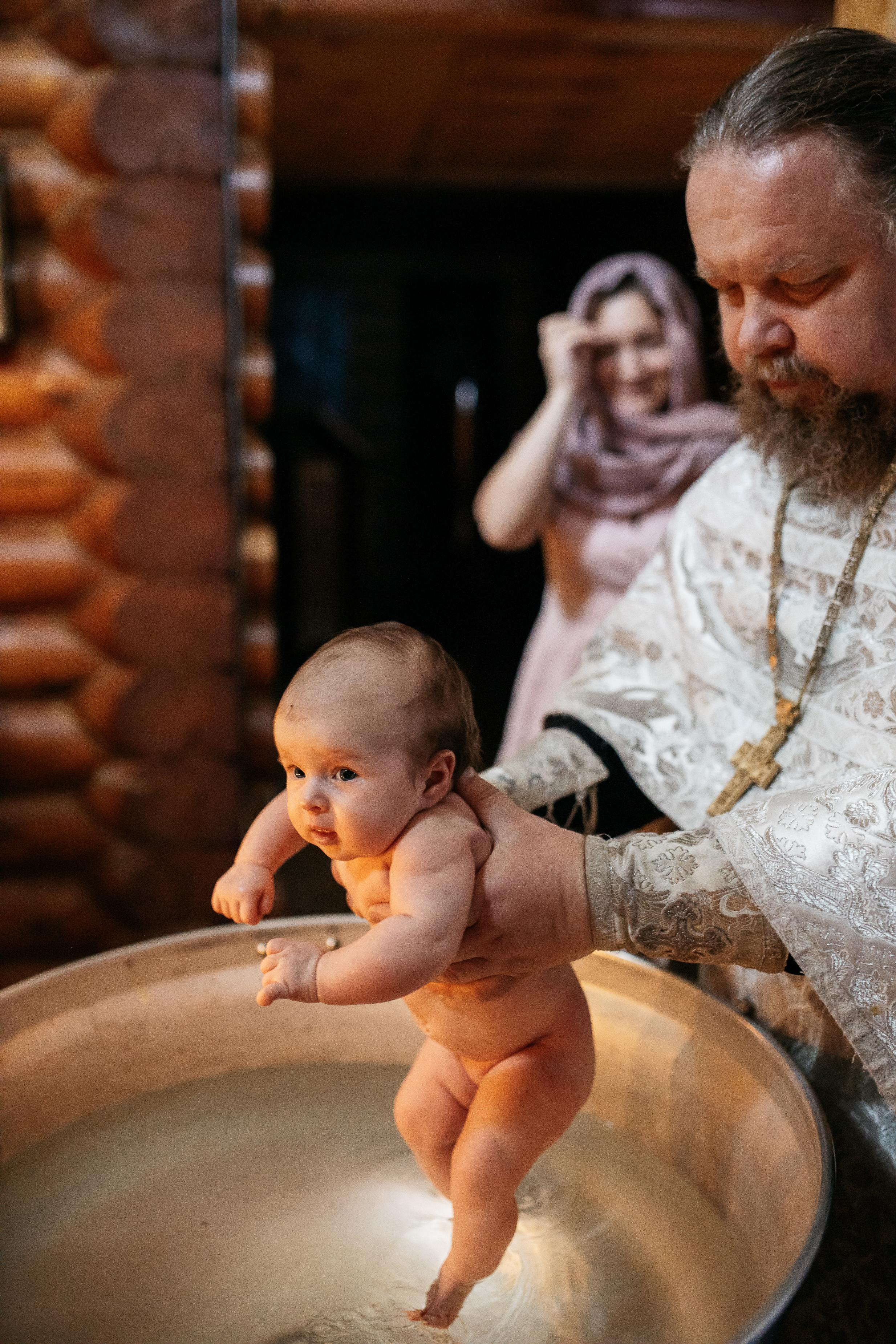 Крещение Машеньки. Семейный фотограф Трусова Евгения в Екатеринбурге