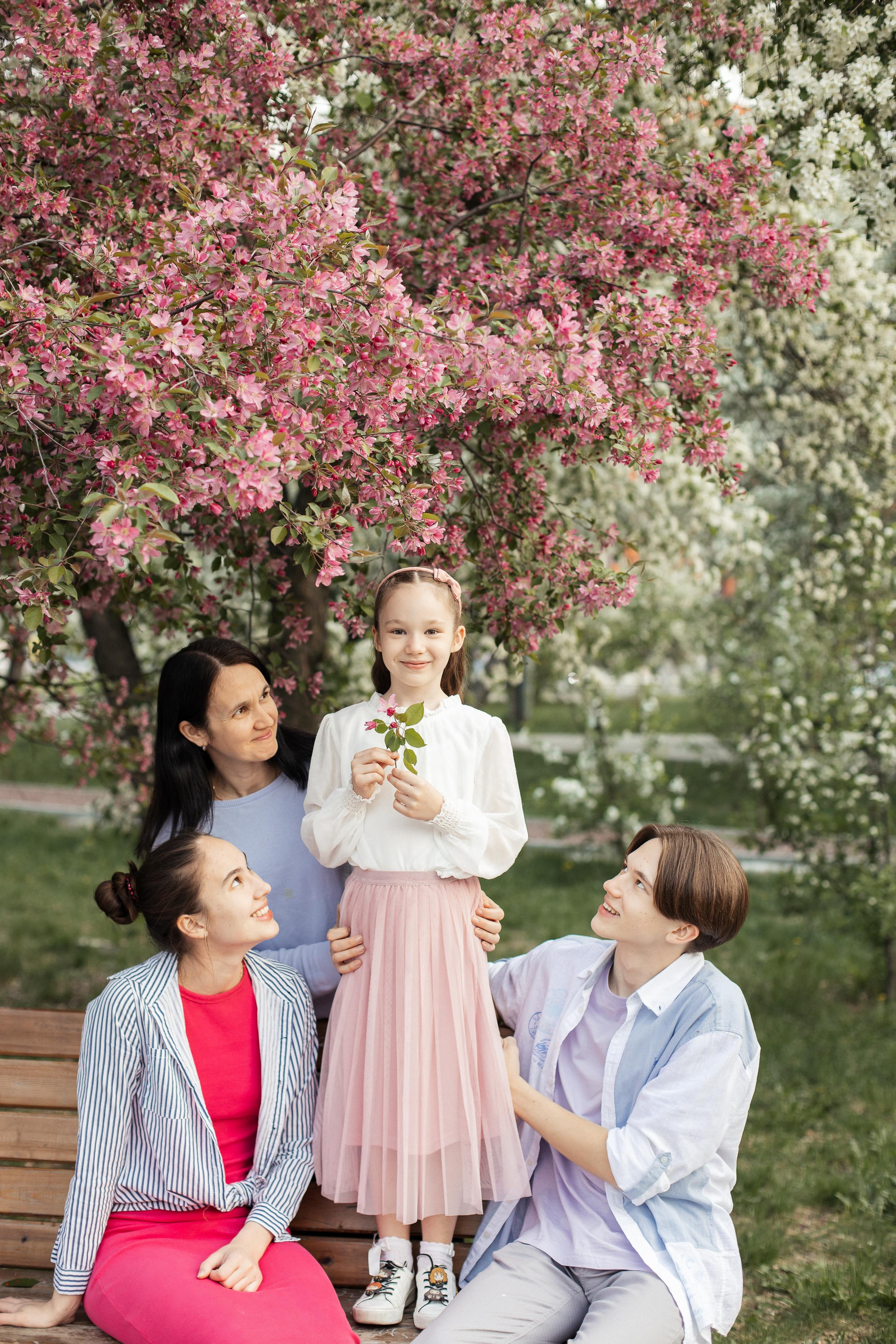 Таня с семьей. Семейный фотограф Трусова Евгения в Екатеринбурге