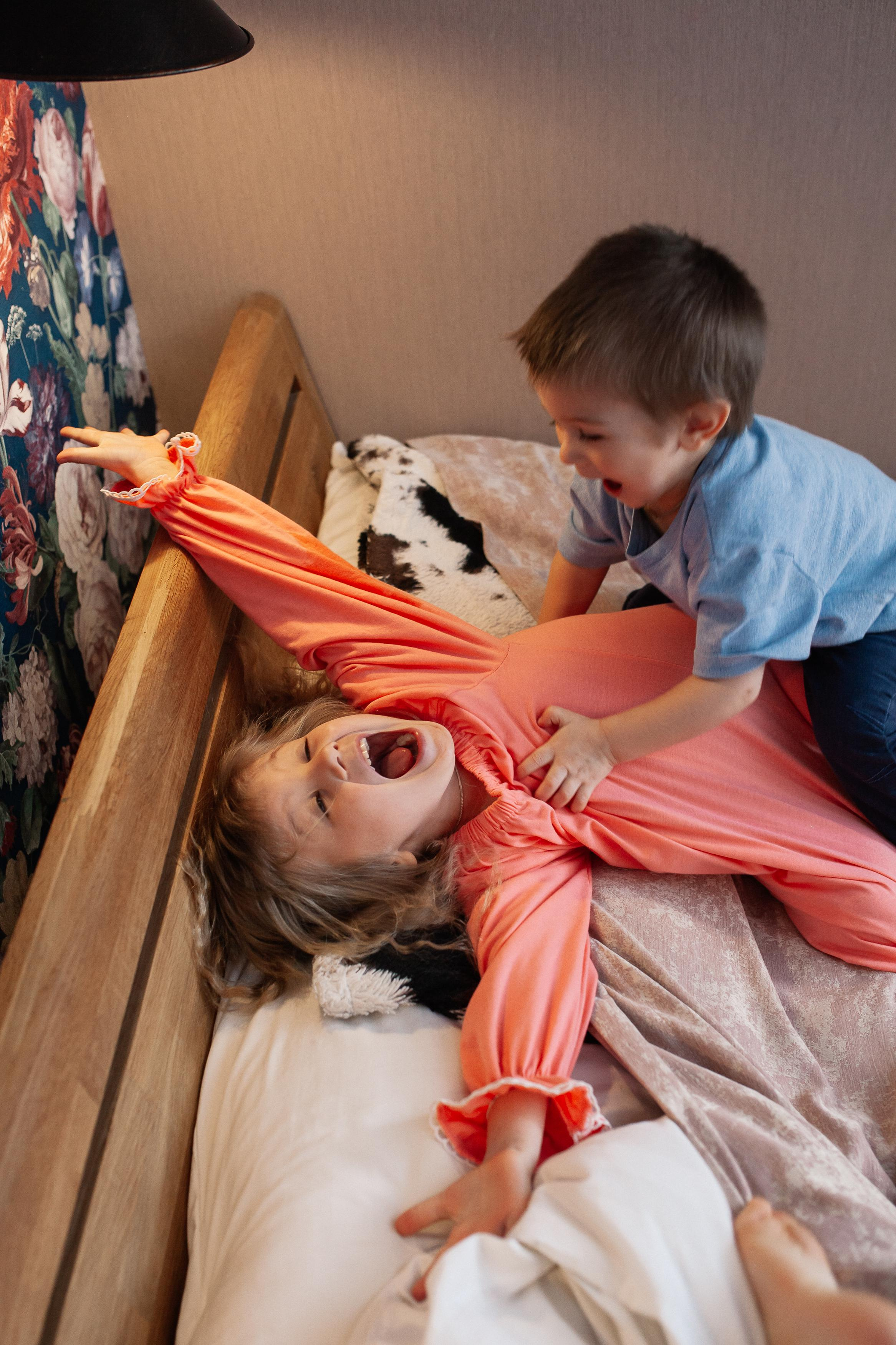 Никита, Оля, Сева, Дуня, Соня и Петя. Семейный фотограф Трусова Евгения в Екатеринбурге