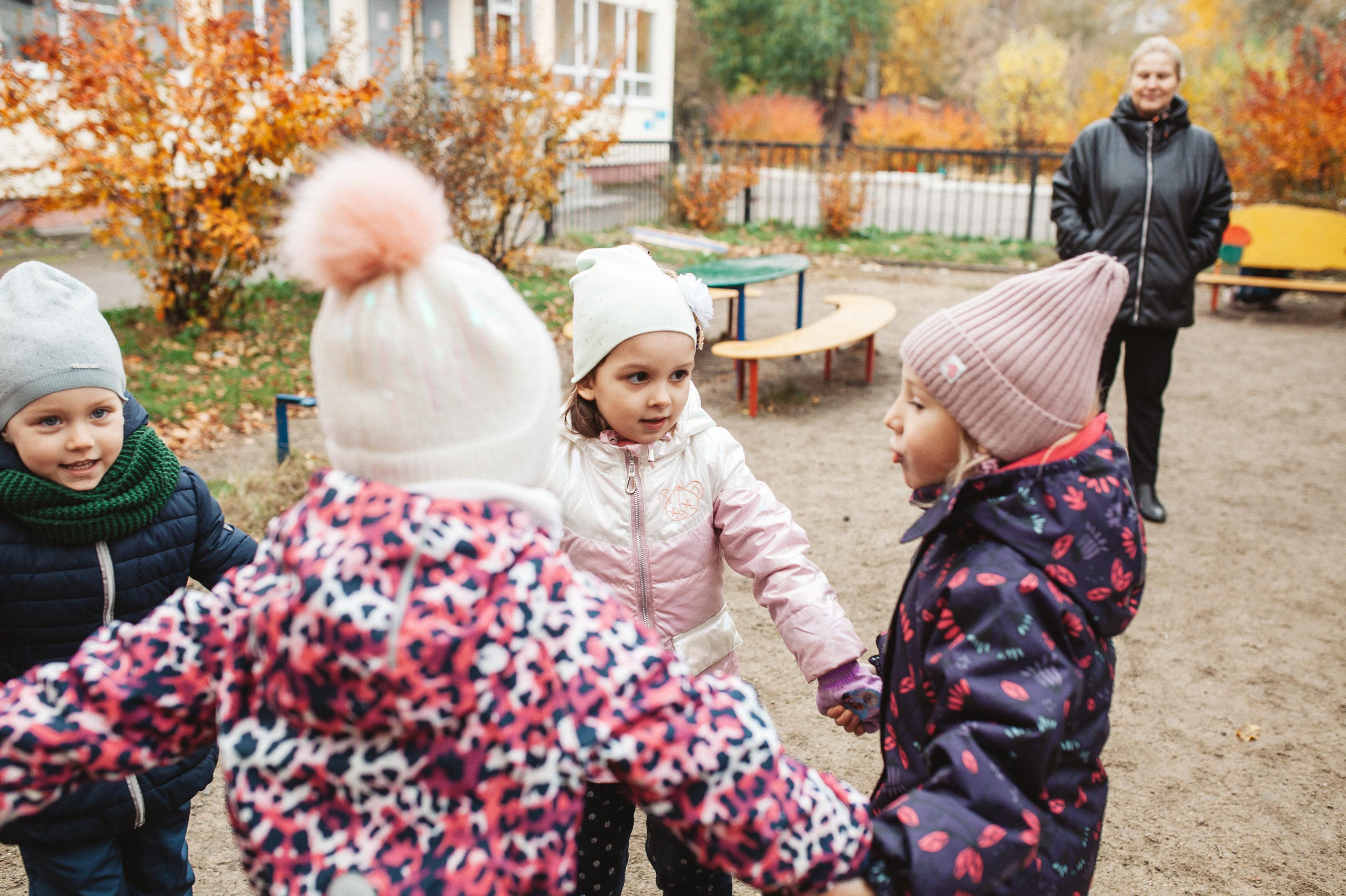 Детский сад, прогулка. Семейный фотограф Трусова Евгения в Екатеринбурге