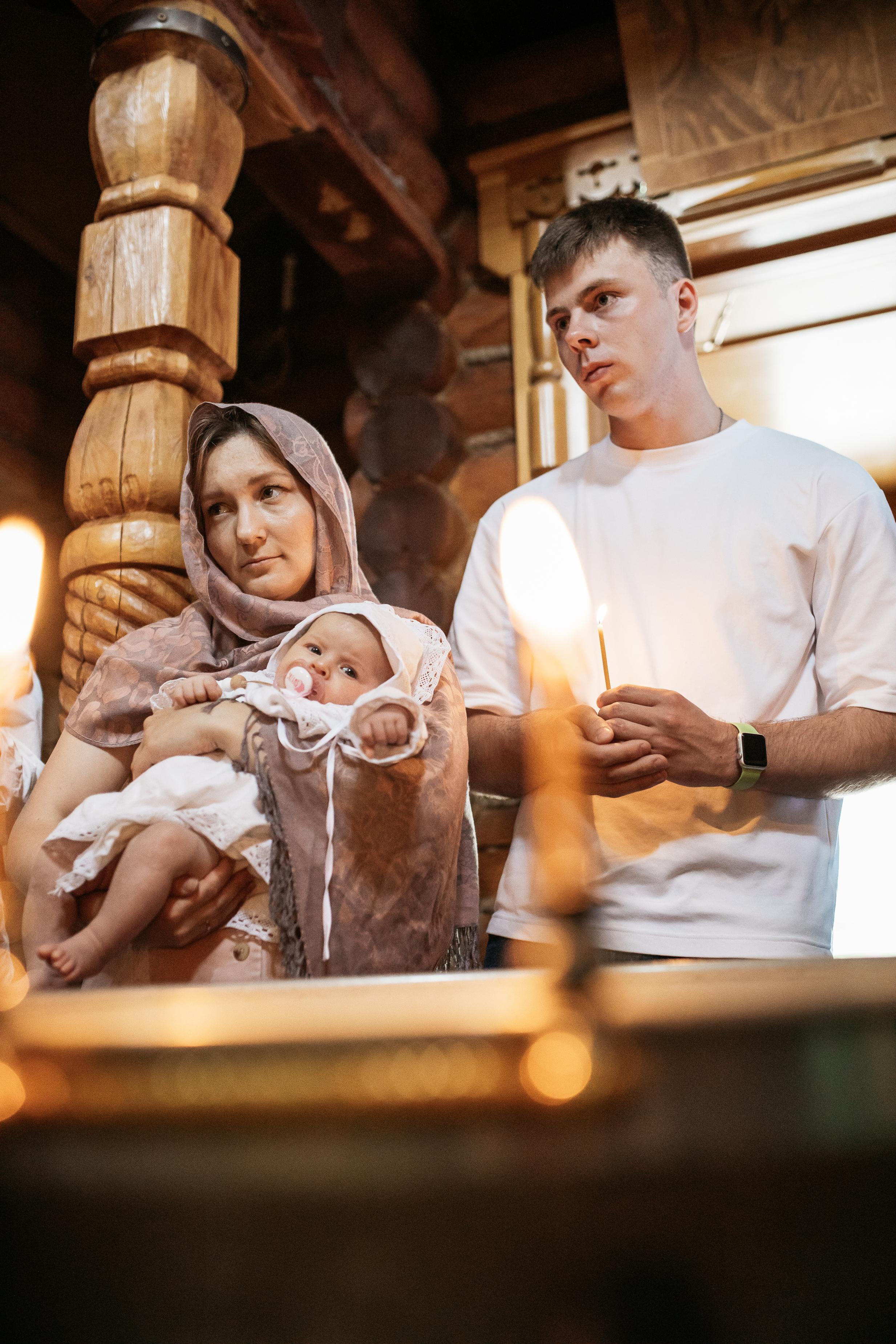 Крещение Машеньки. Семейный фотограф Трусова Евгения в Екатеринбурге