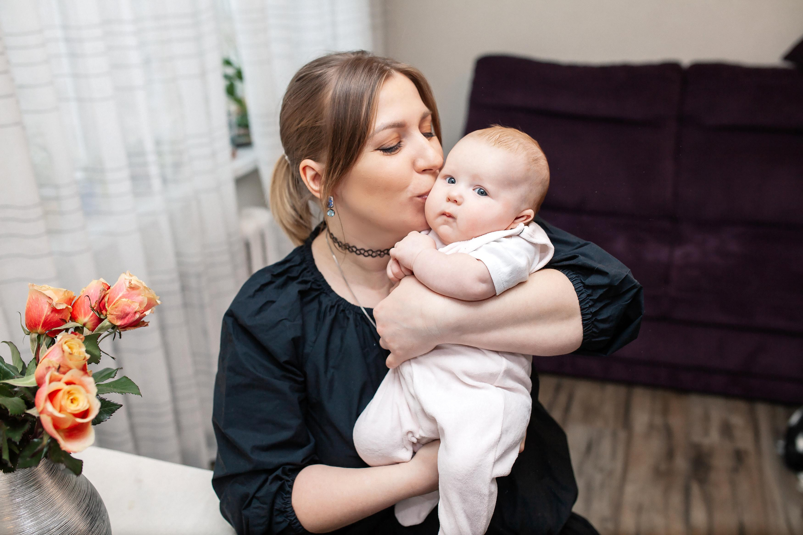 Костя, Ксюша, Глеб, Лиза, маленькая Женя, бабушки и дедушка. Семейный фотограф Трусова Евгения в Екатеринбурге