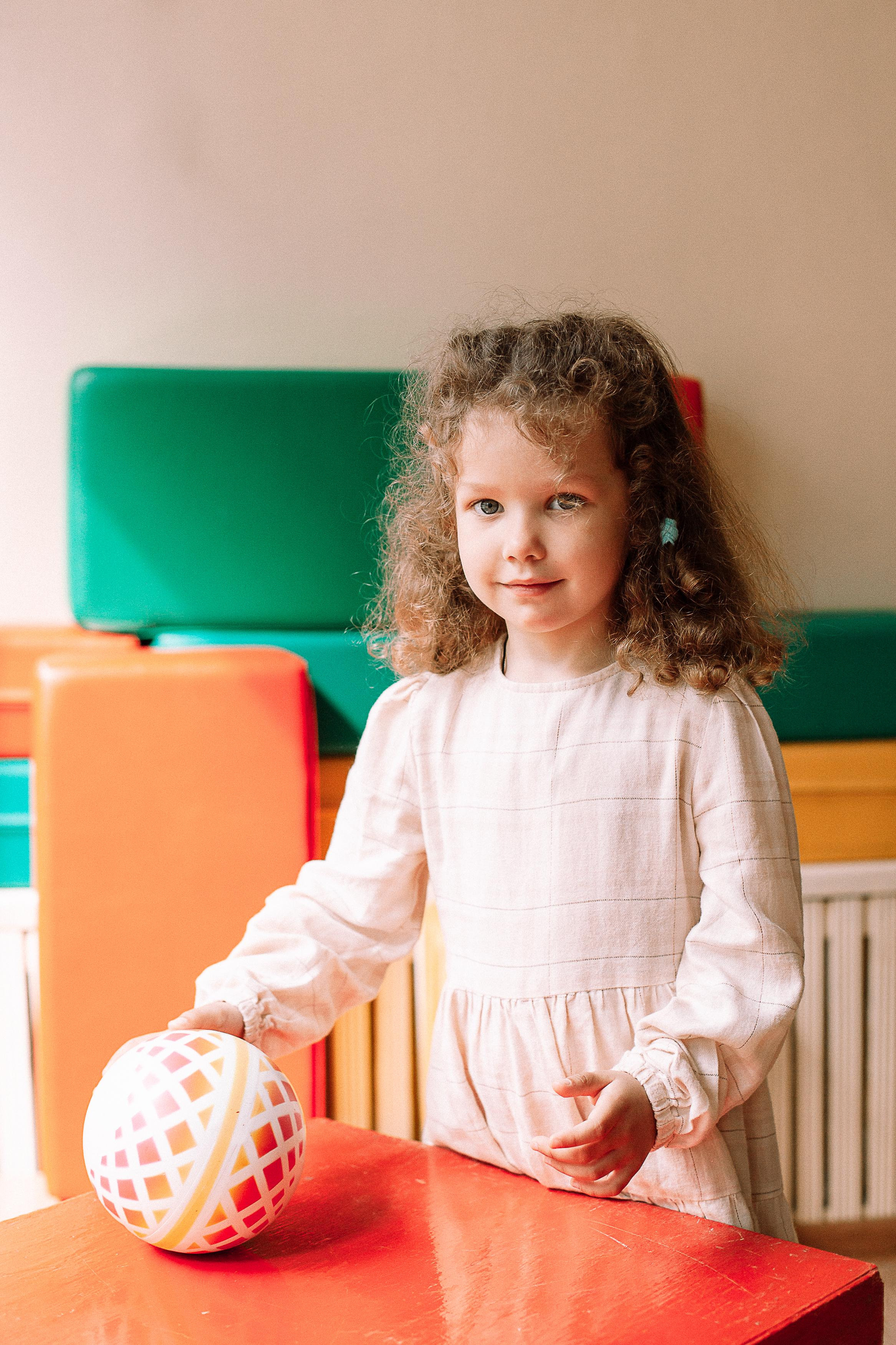 Детский сад, спорт зал. Семейный фотограф Трусова Евгения в Екатеринбурге