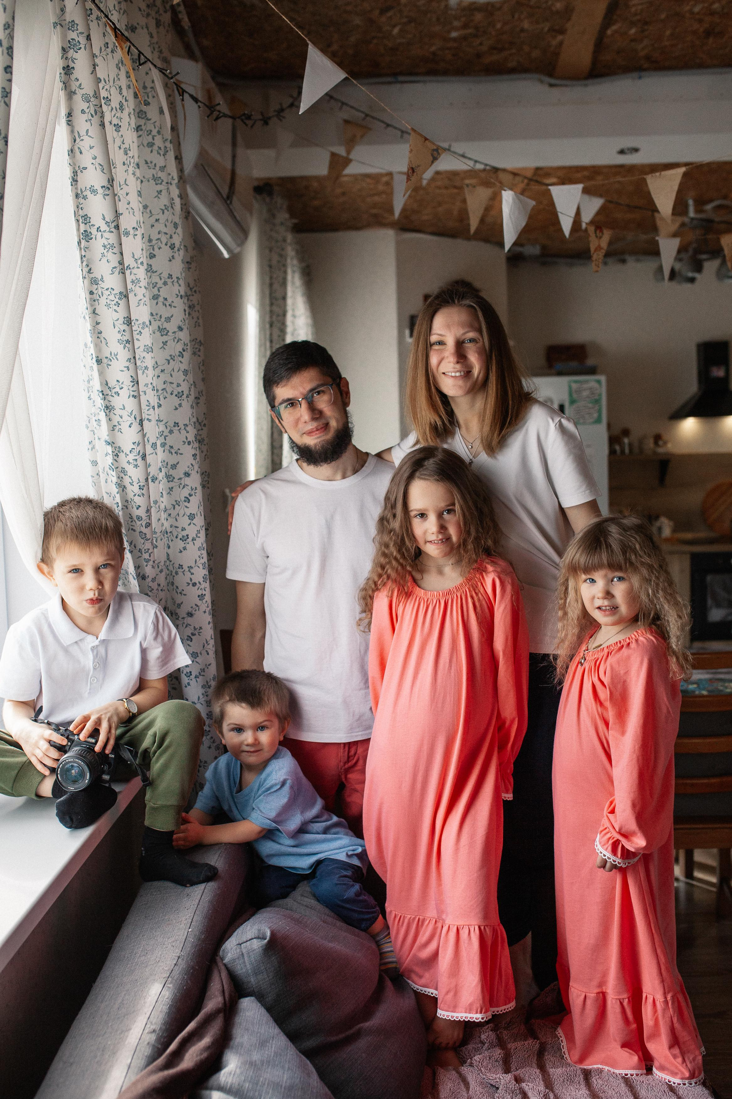 Никита, Оля, Сева, Дуня, Соня и Петя. Семейный фотограф Трусова Евгения в Екатеринбурге