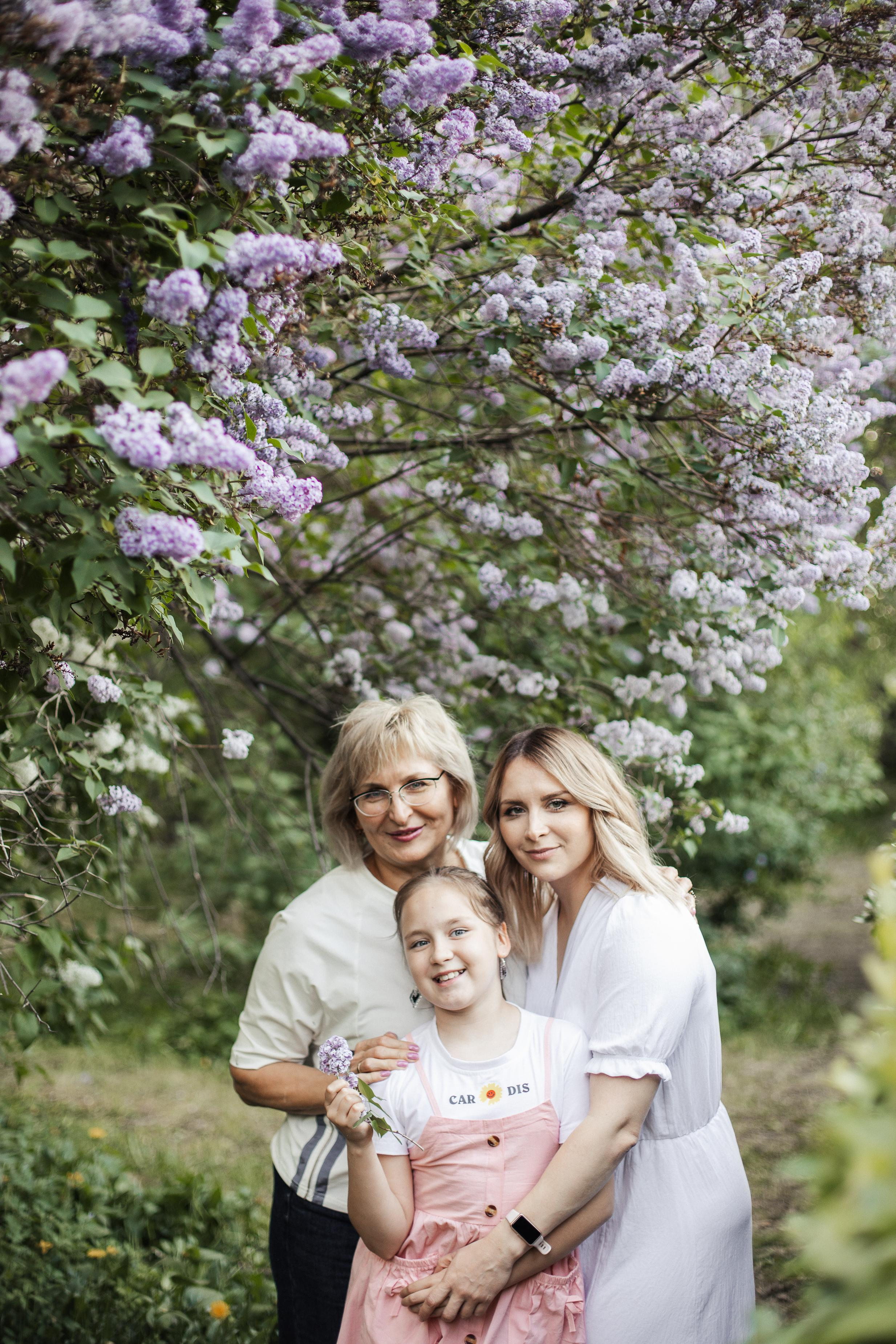 Фотопроект в сирени. Семейный фотограф Трусова Евгения в Екатеринбурге