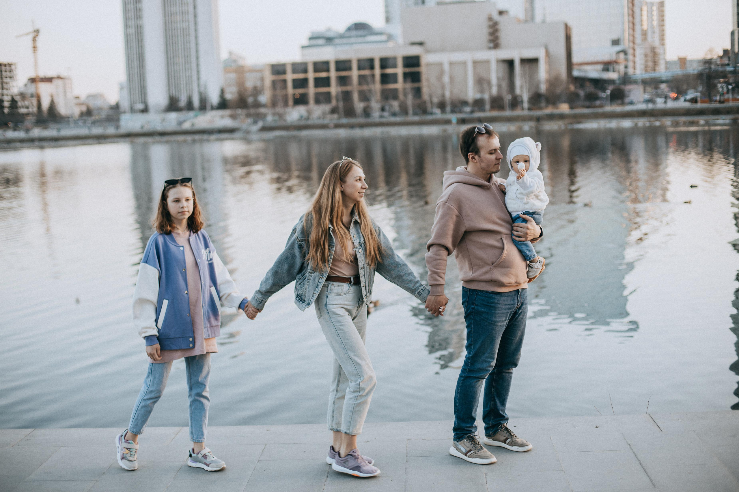 Антон, Надя, Даша и Лёвик. Семейный фотограф Трусова Евгения в Екатеринбурге