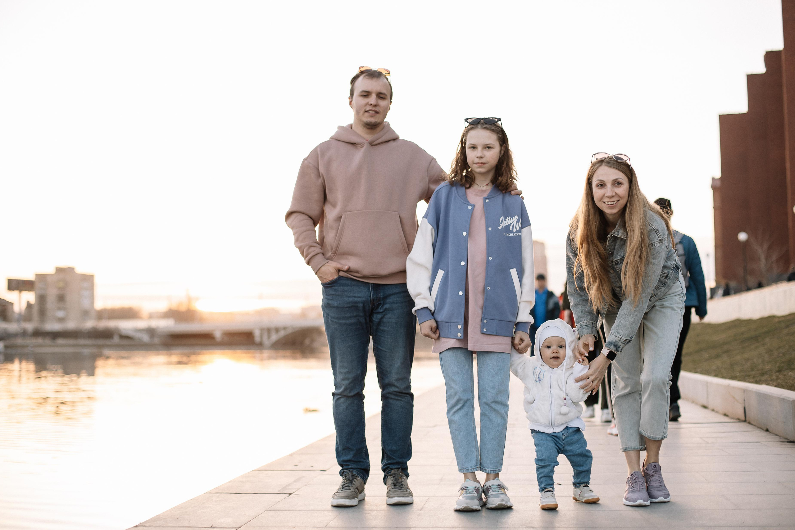 Антон, Надя, Даша и Лёвик. Семейный фотограф Трусова Евгения в Екатеринбурге