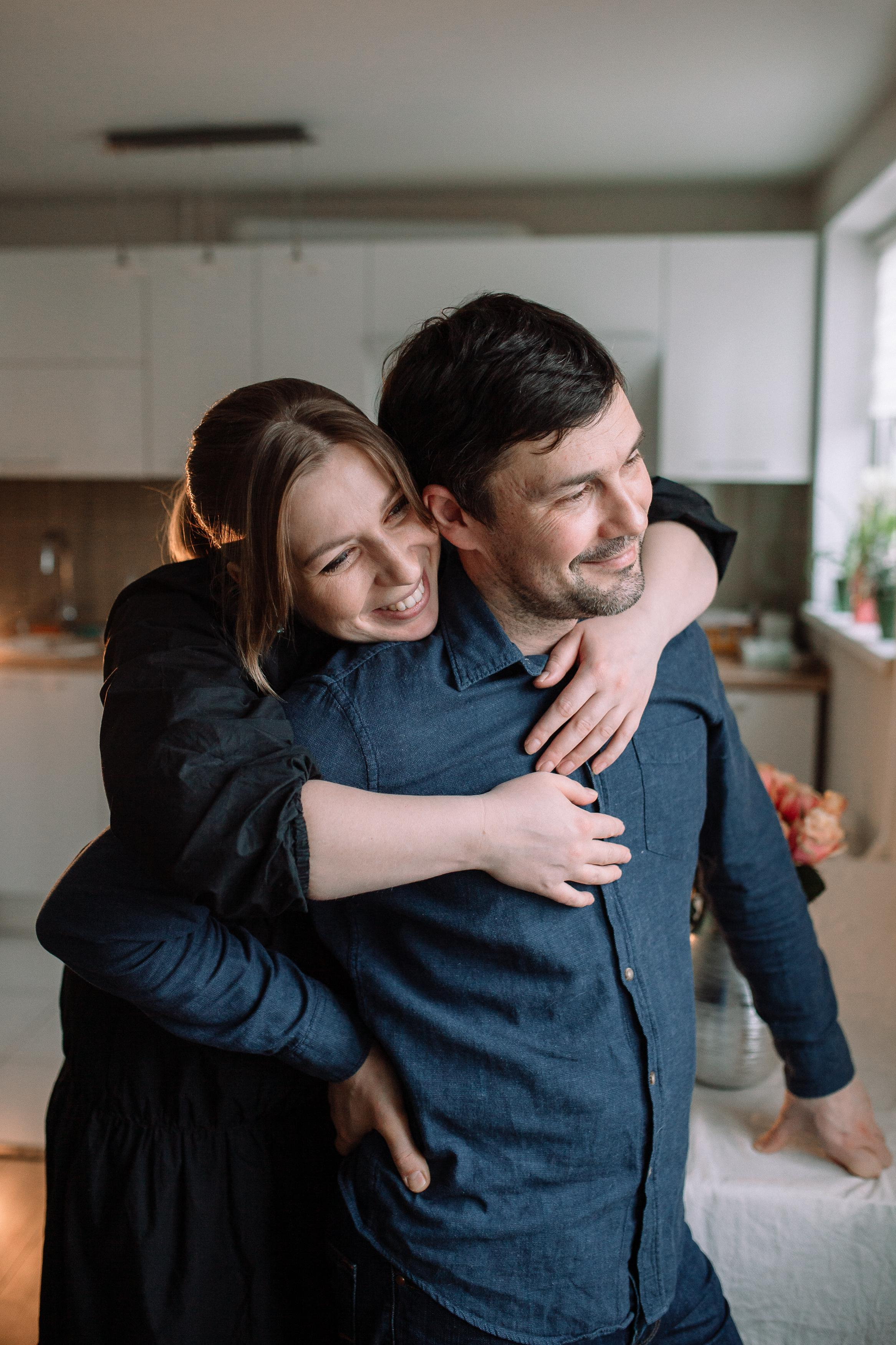 Костя, Ксюша, Глеб, Лиза, маленькая Женя, бабушки и дедушка. Семейный фотограф Трусова Евгения в Екатеринбурге