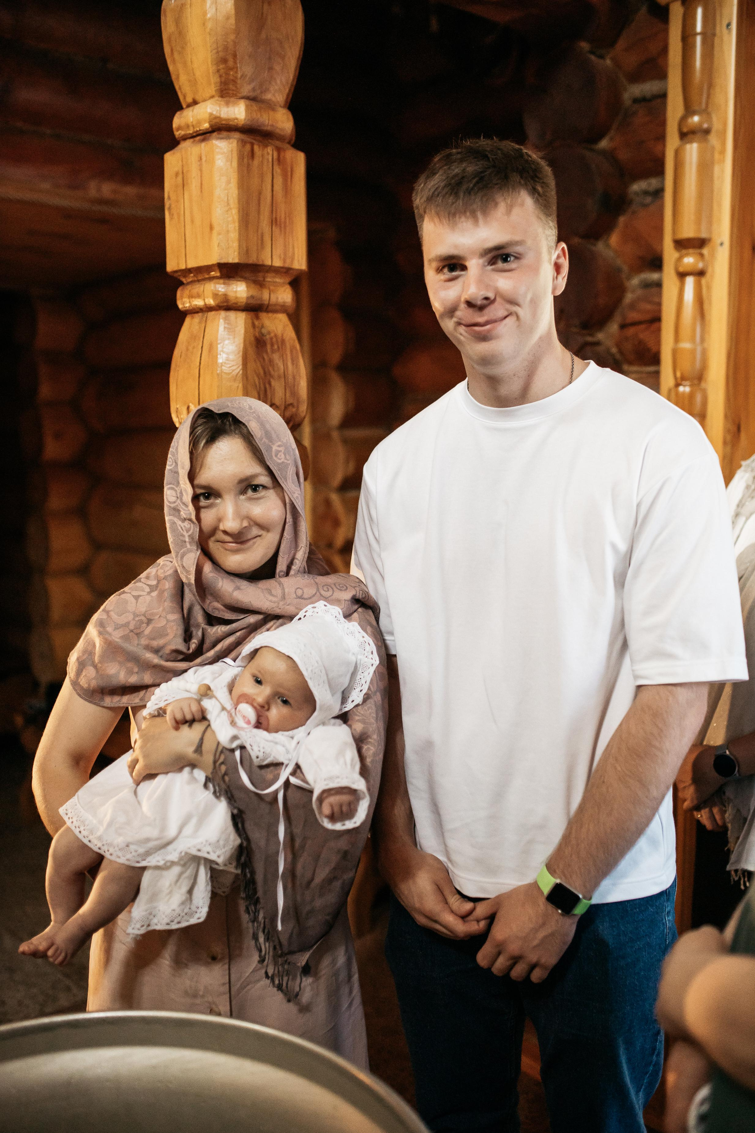 Крещение Машеньки. Семейный фотограф Трусова Евгения в Екатеринбурге