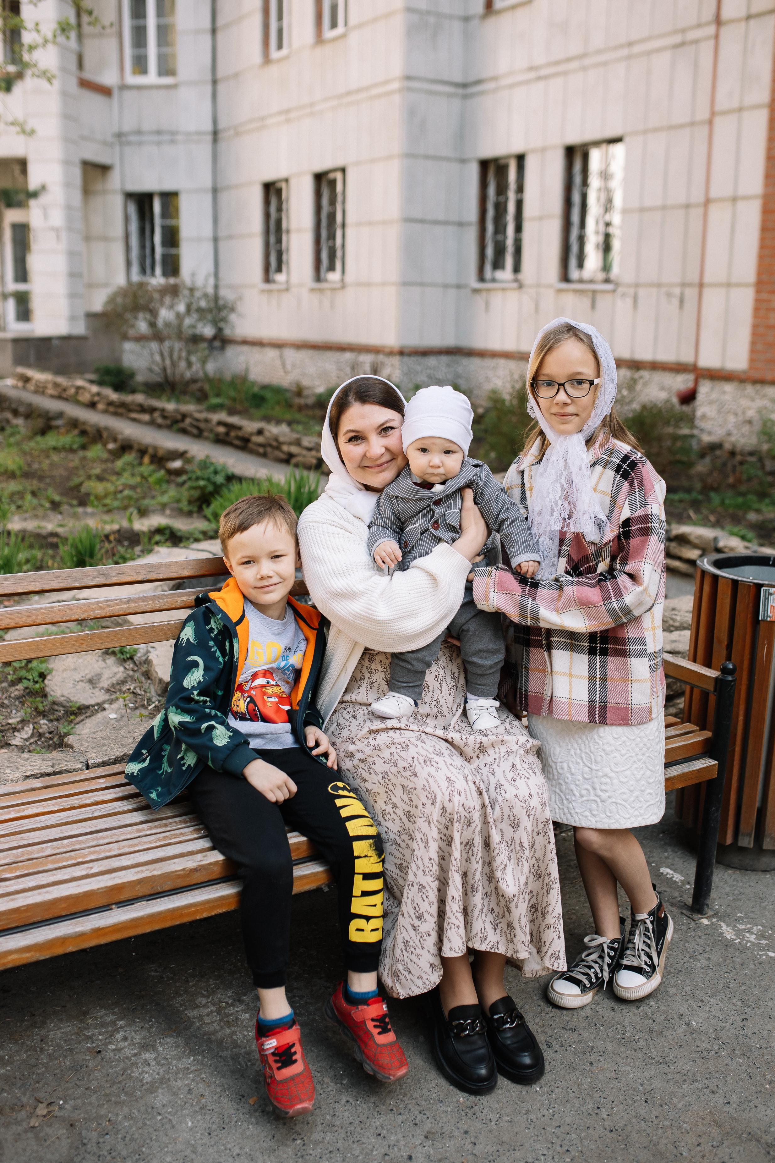 Крещение Димочки. Семейный фотограф Трусова Евгения в Екатеринбурге