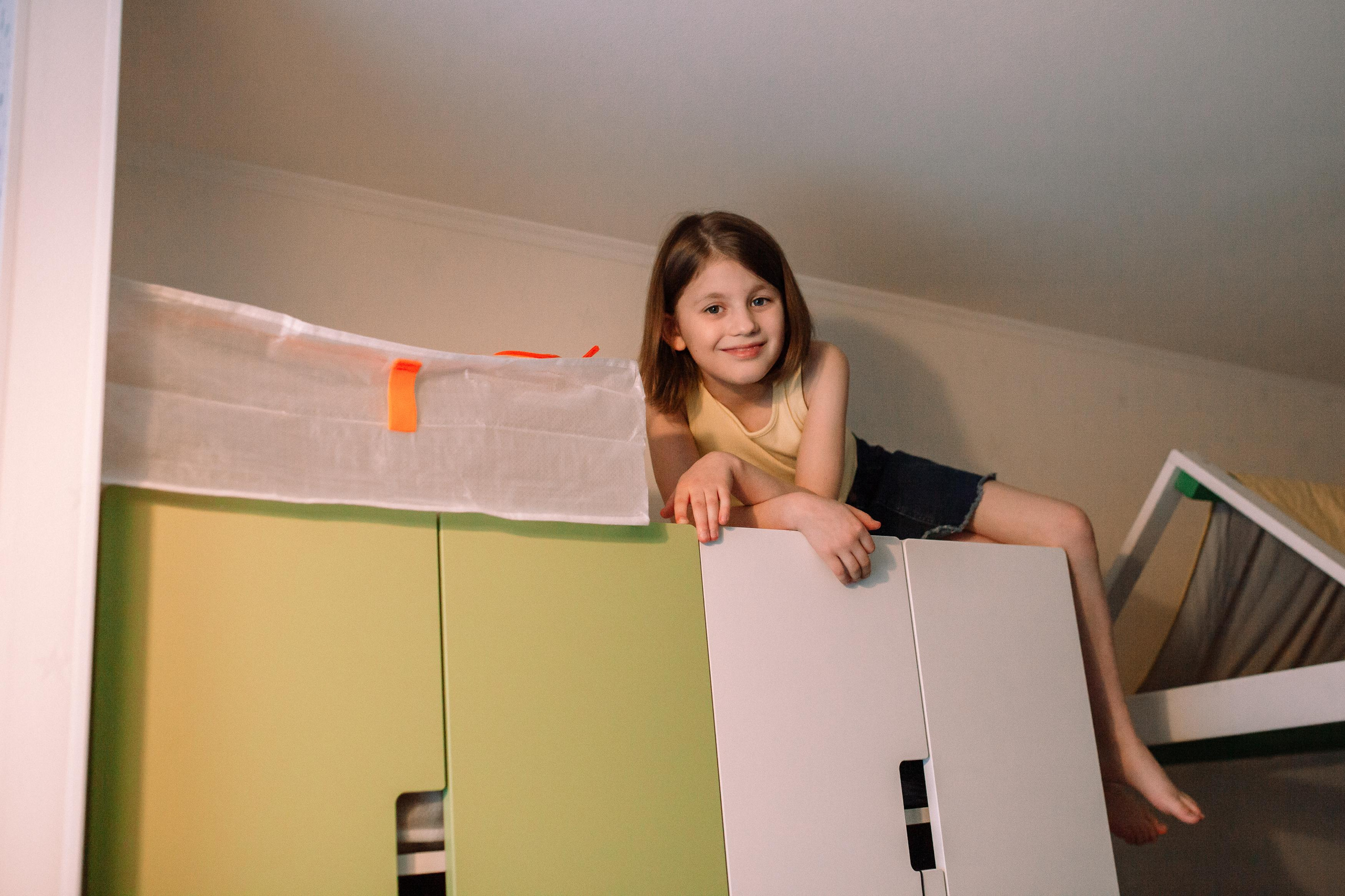 Костя, Ксюша, Глеб, Лиза, маленькая Женя, бабушки и дедушка. Семейный фотограф Трусова Евгения в Екатеринбурге