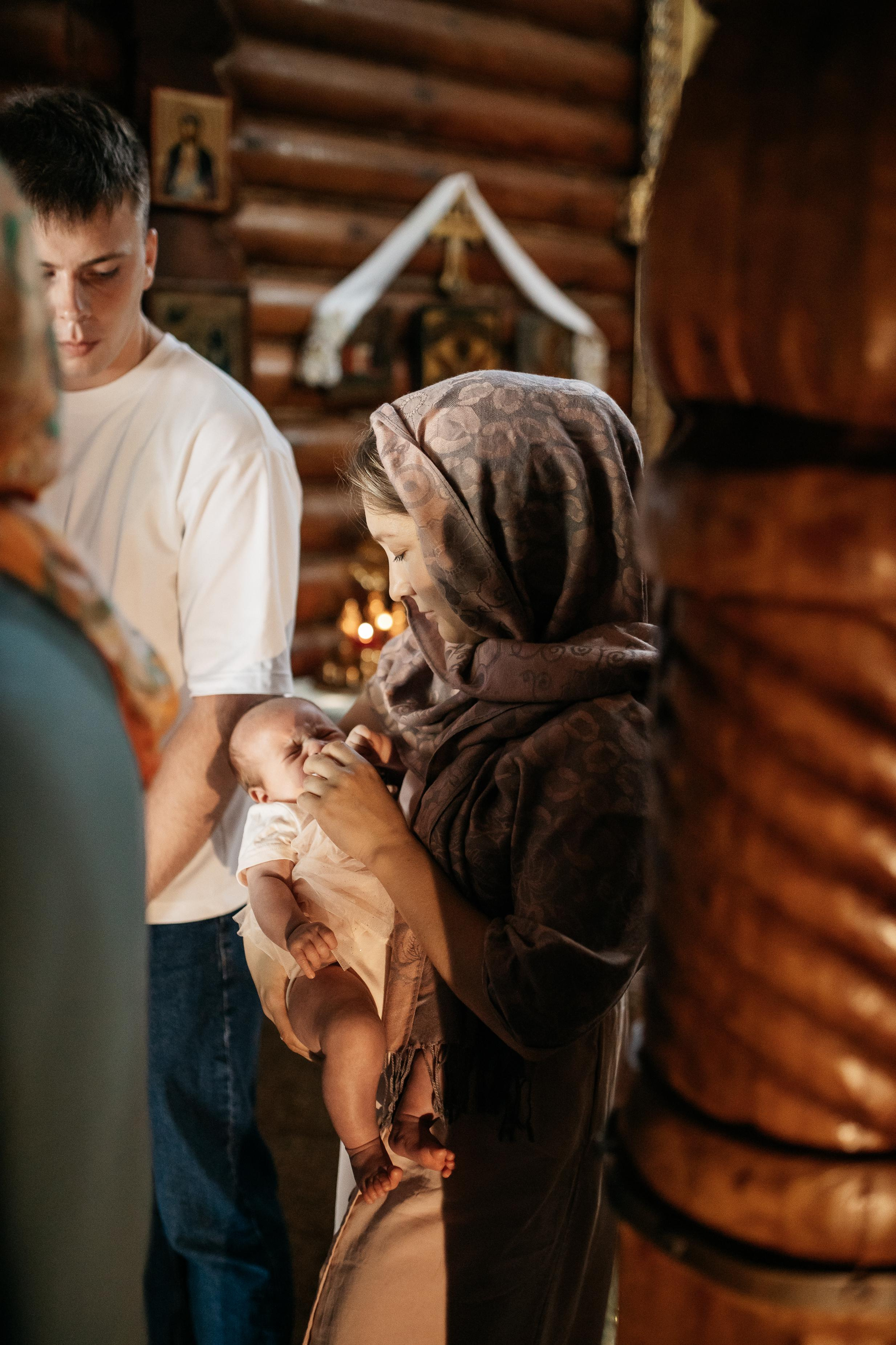 Крещение Машеньки. Семейный фотограф Трусова Евгения в Екатеринбурге